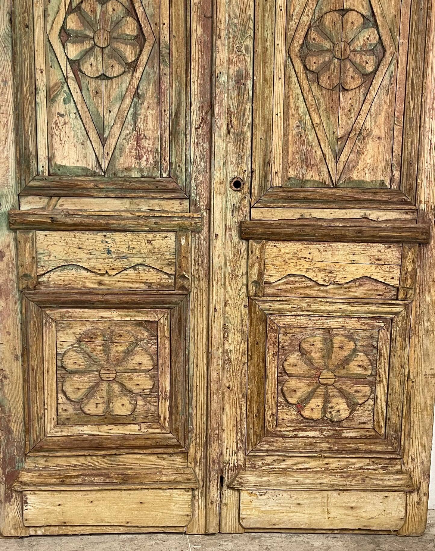 Antique French Panel Doors with Carving (98 x 58.5) M038