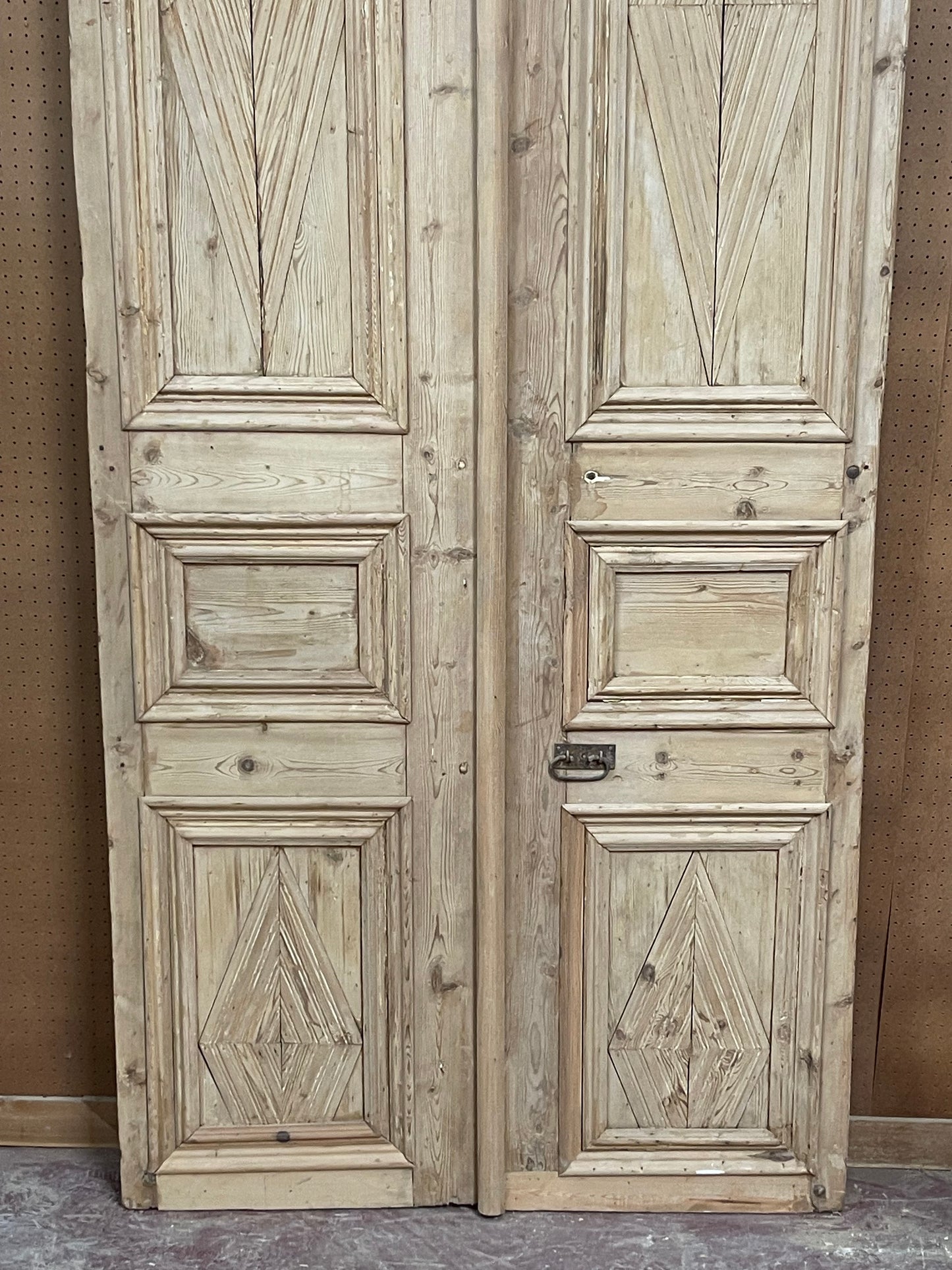 Antique  French Panel Door with Carving  (132.75x51.25)  E997