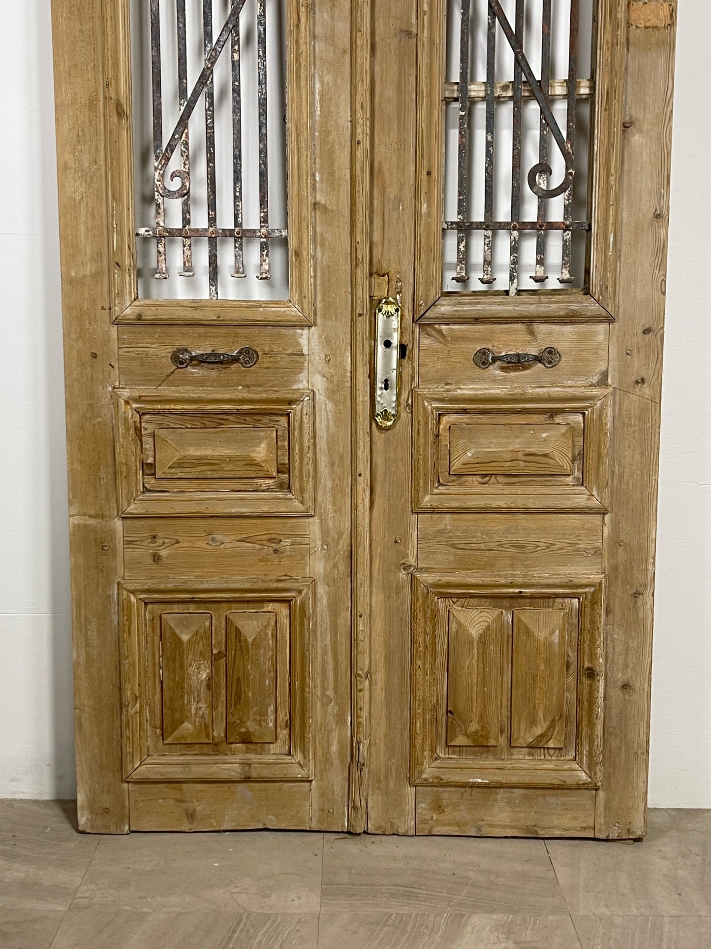 Antique French panel doors with Metal (97.25 x 46.25) O37