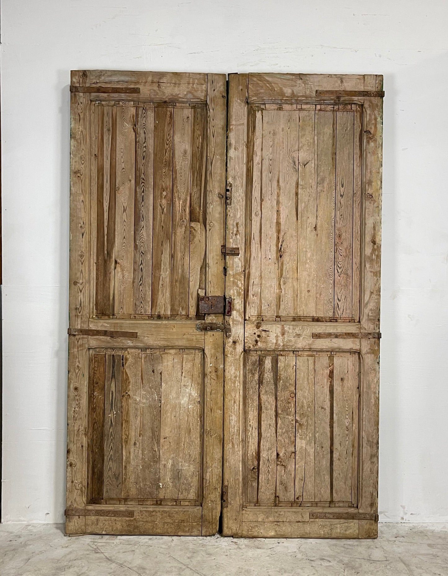 Antique French Panel Doors with Carving (89.5 x 60.5) N005