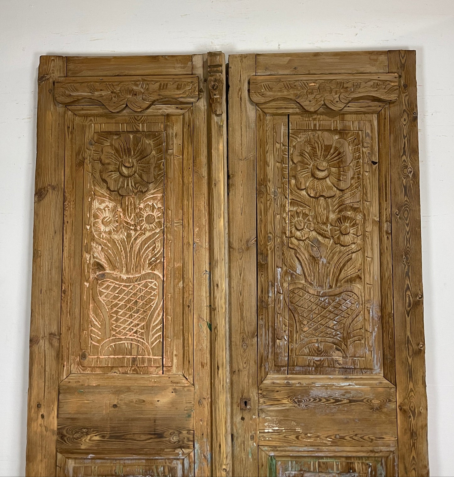 Antique French panel doors with Carvings (103 x 63) P34