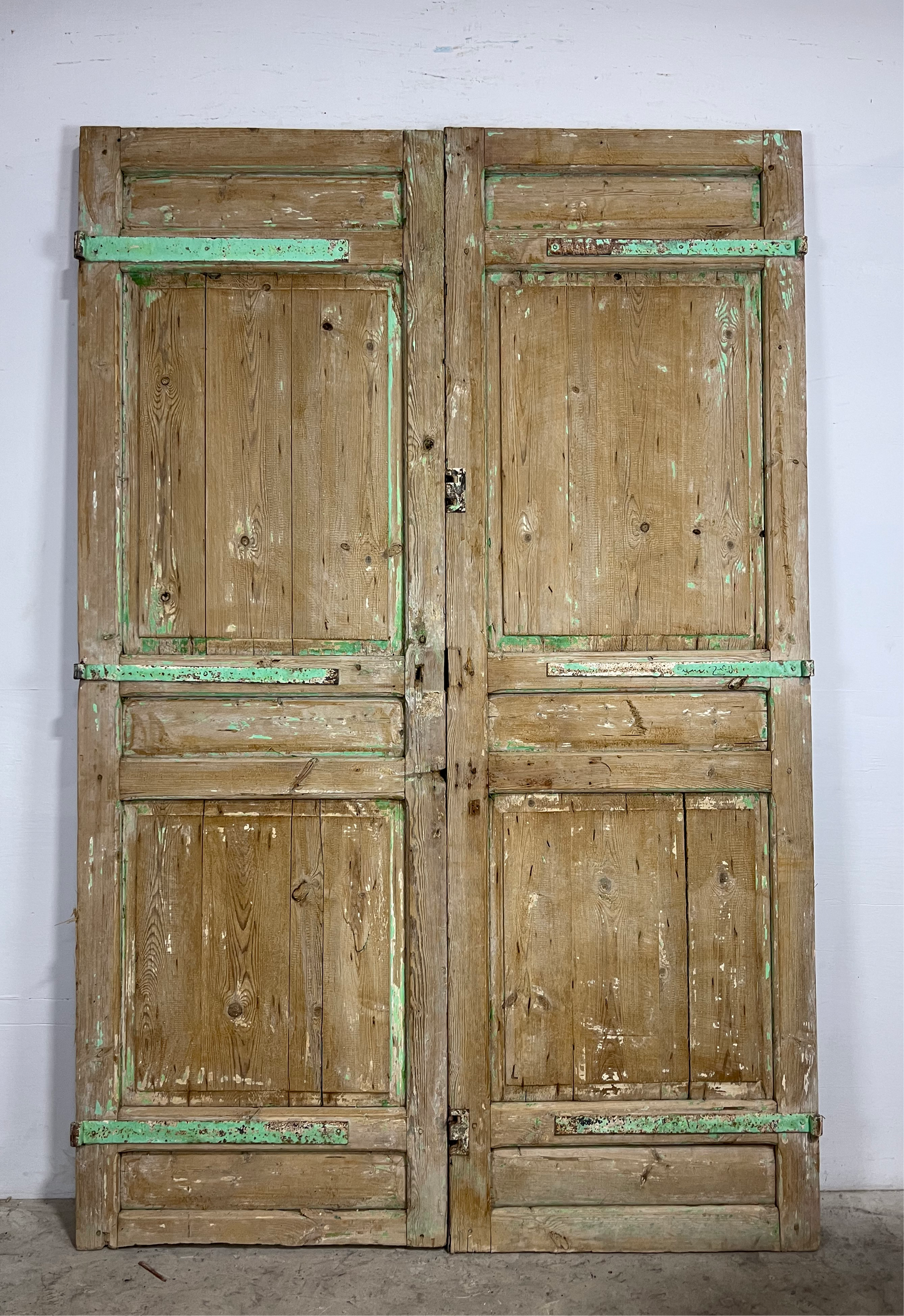 Antique French Panel Doors with Carving (98 x 64) M033