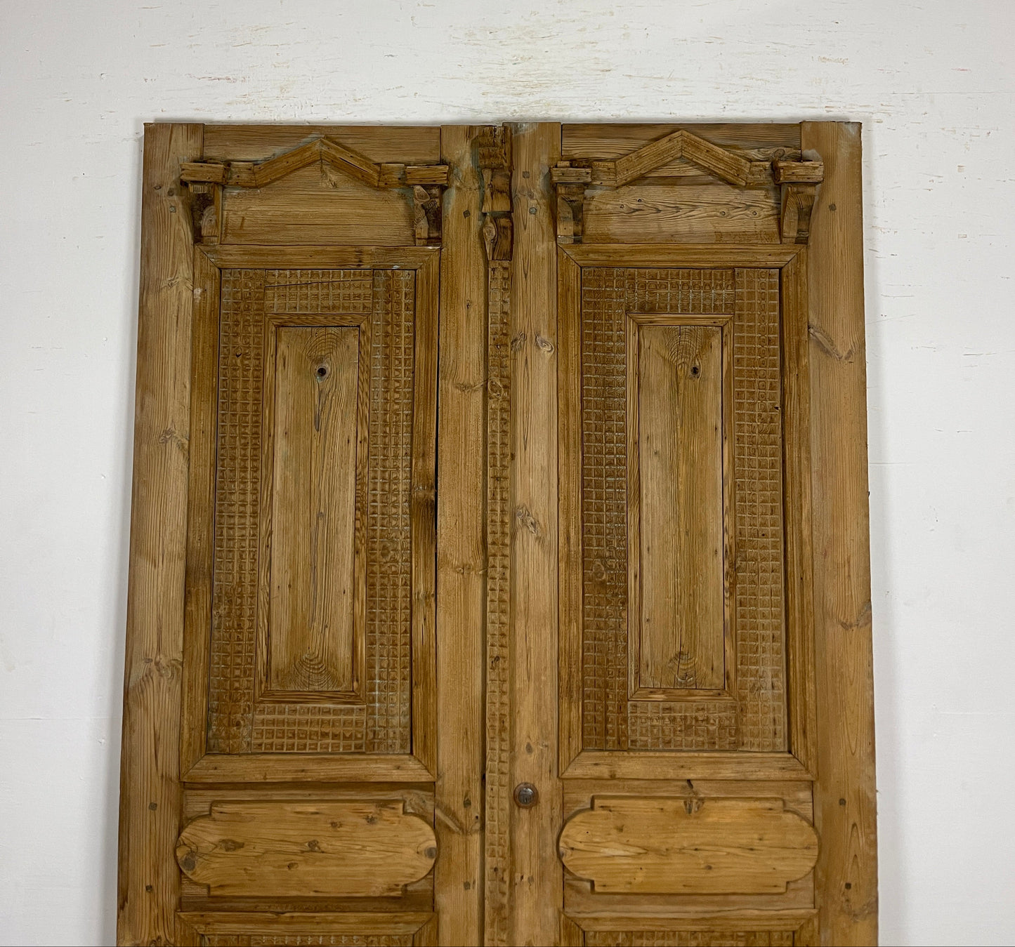 Antique French panel doors with Carvings (93.5 x 55) P16