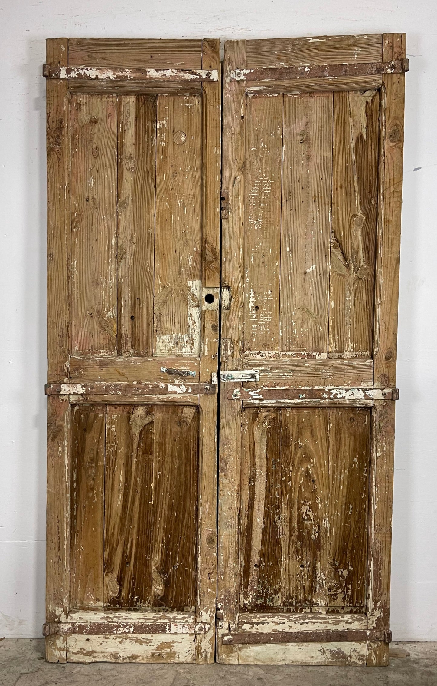 Antique French Panel Doors with Carving (94 x 52.75) M041