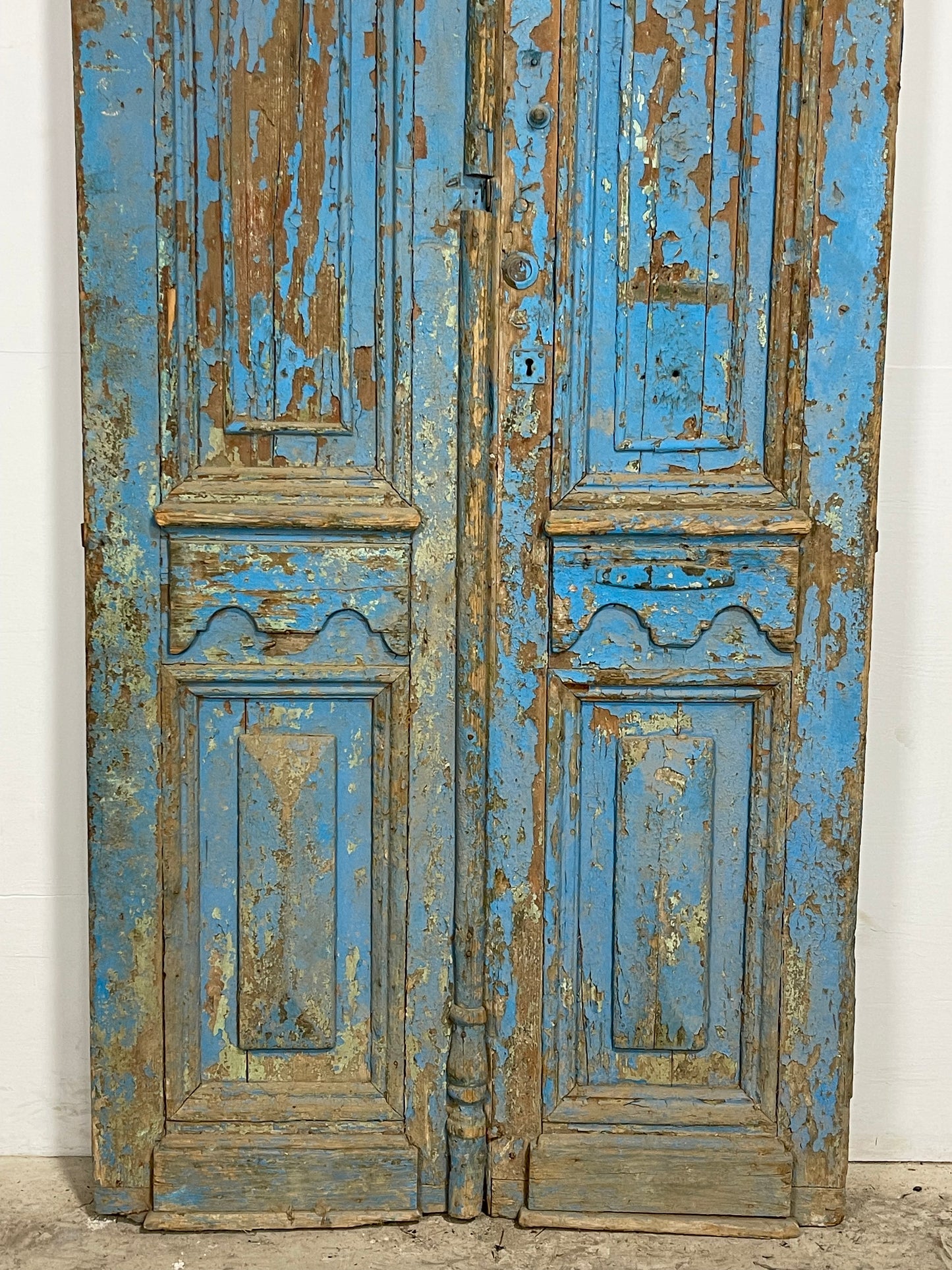 Antique French Panel Doors with Carving (97.25 x 42.25) M024