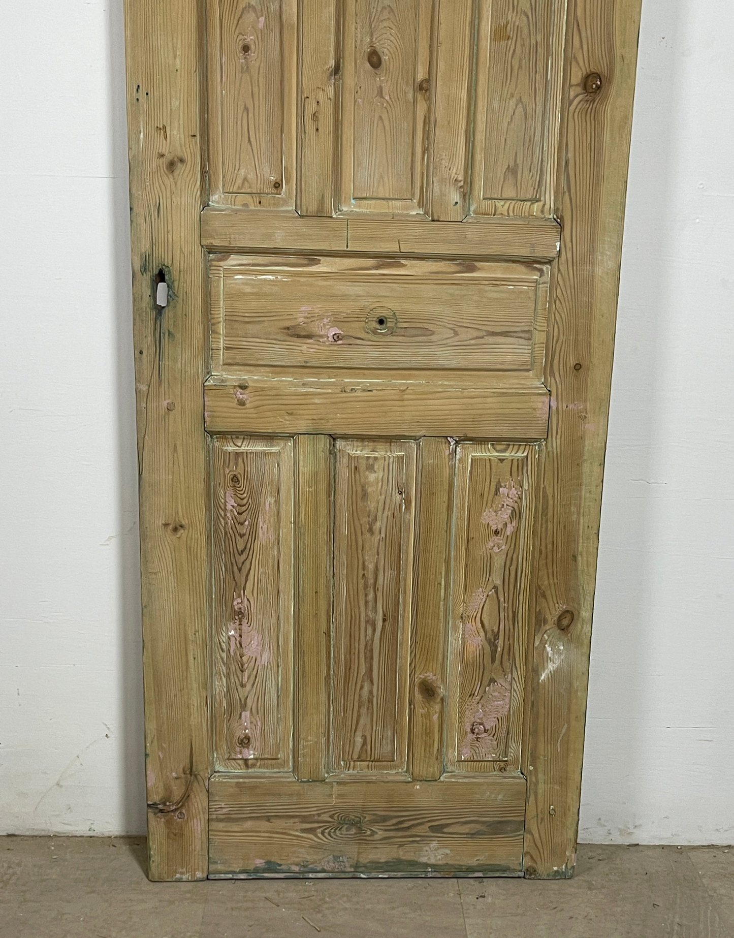Antique French panel arched door with Carvings (94 x 31) P67