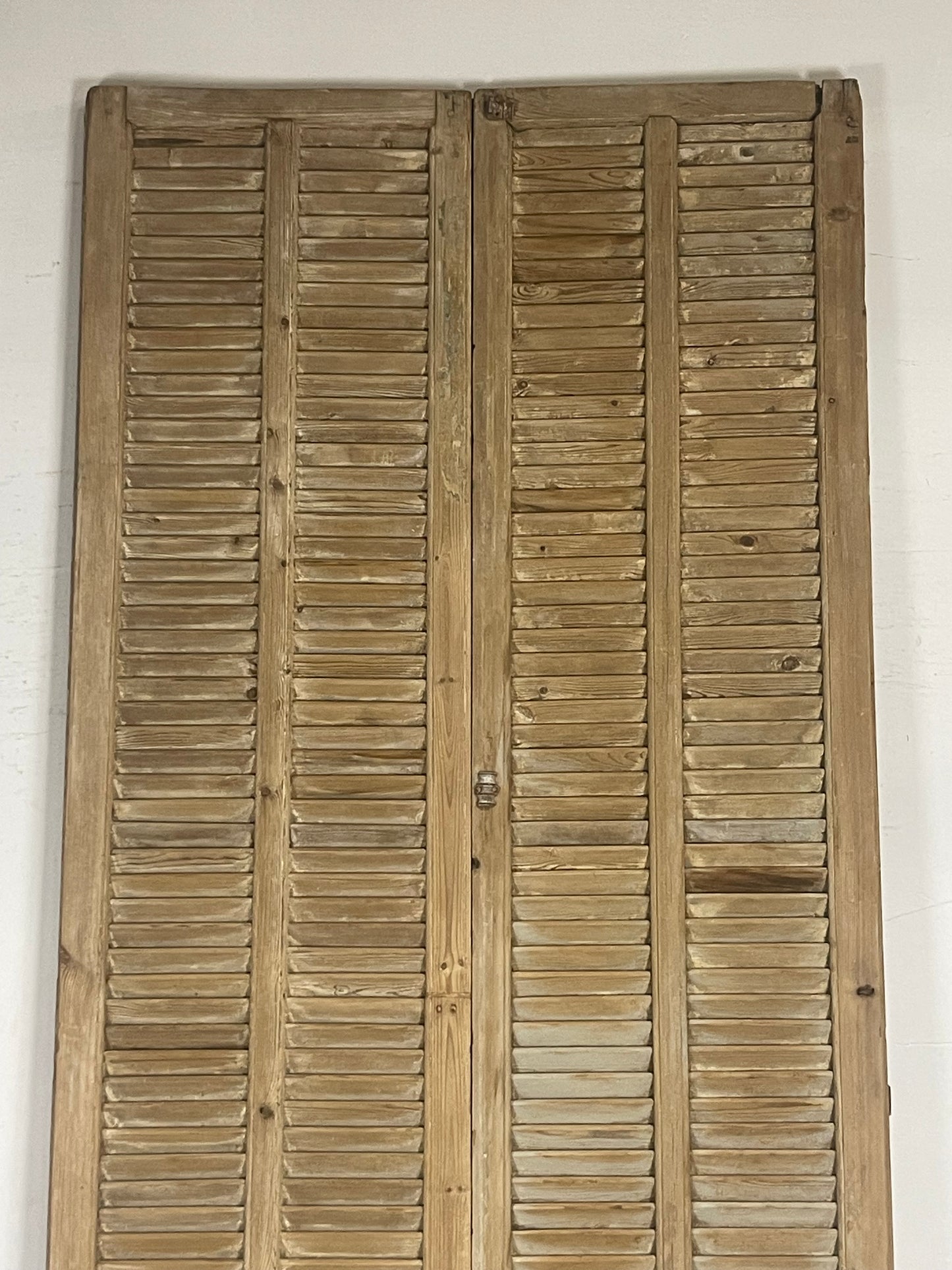 Antique French Shutters (124 x45.75) M090