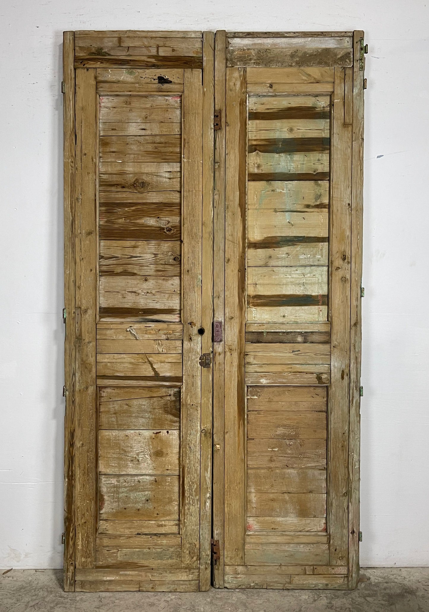 Antique French Panel Doors with Carving (95.5 x 51.5) M044