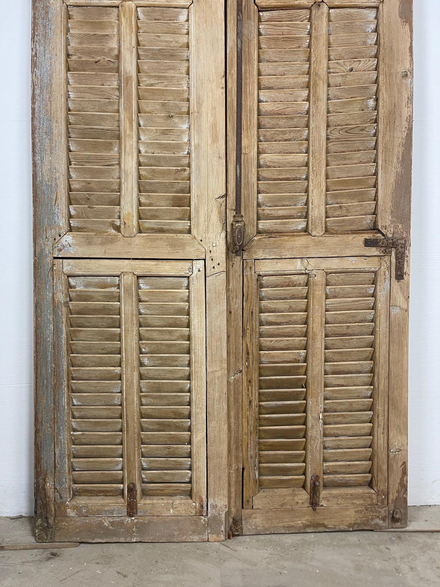 Antique french shutters (91 x 42) O302
