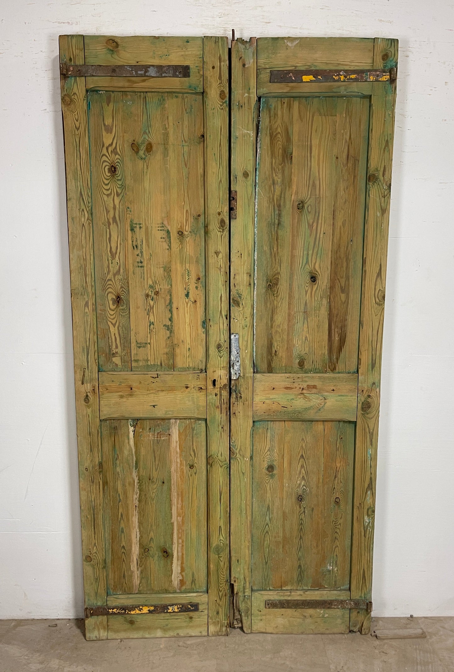 Antique French panel doors with Carvings (94x 49) P 20