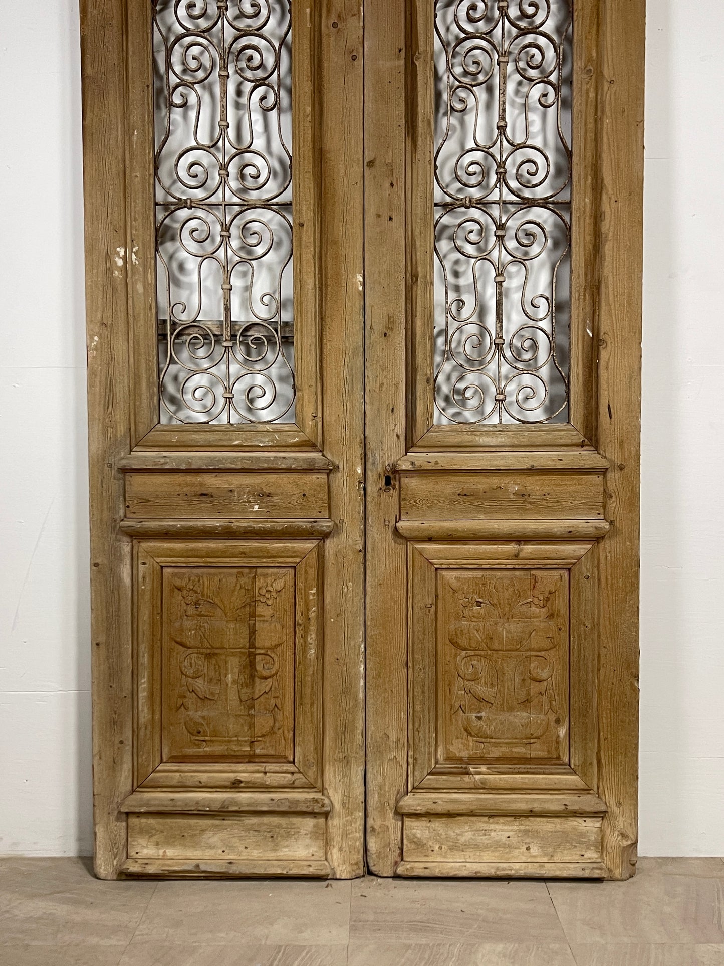 Antique French panel doors with Metal (97 x 50.75) O36