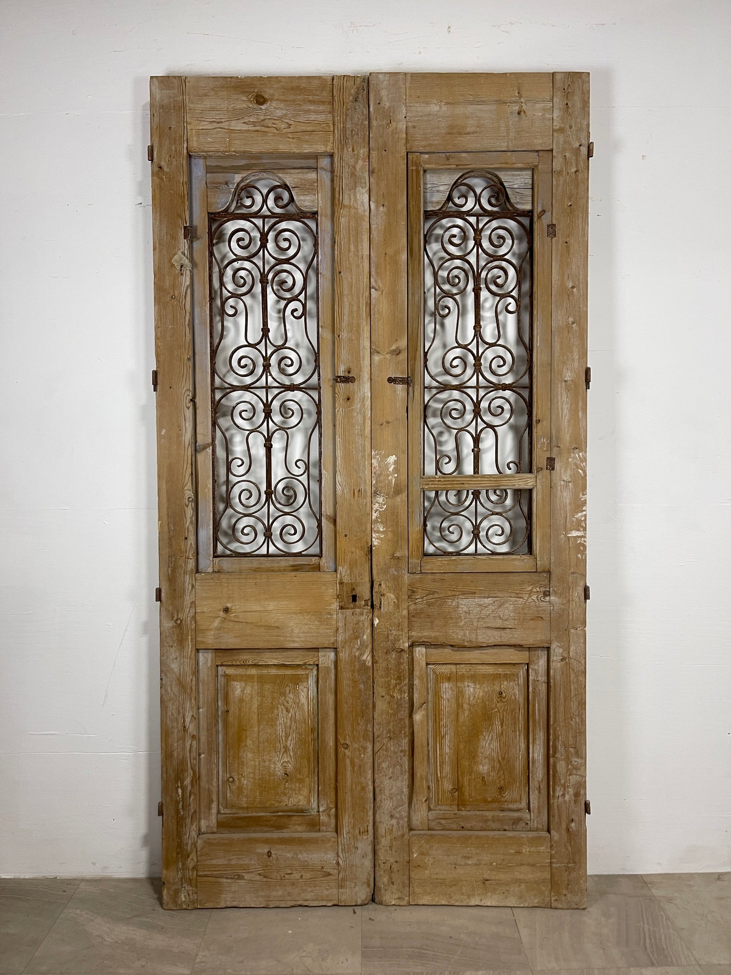 Antique French panel doors with Metal (97 x 50.75) O36