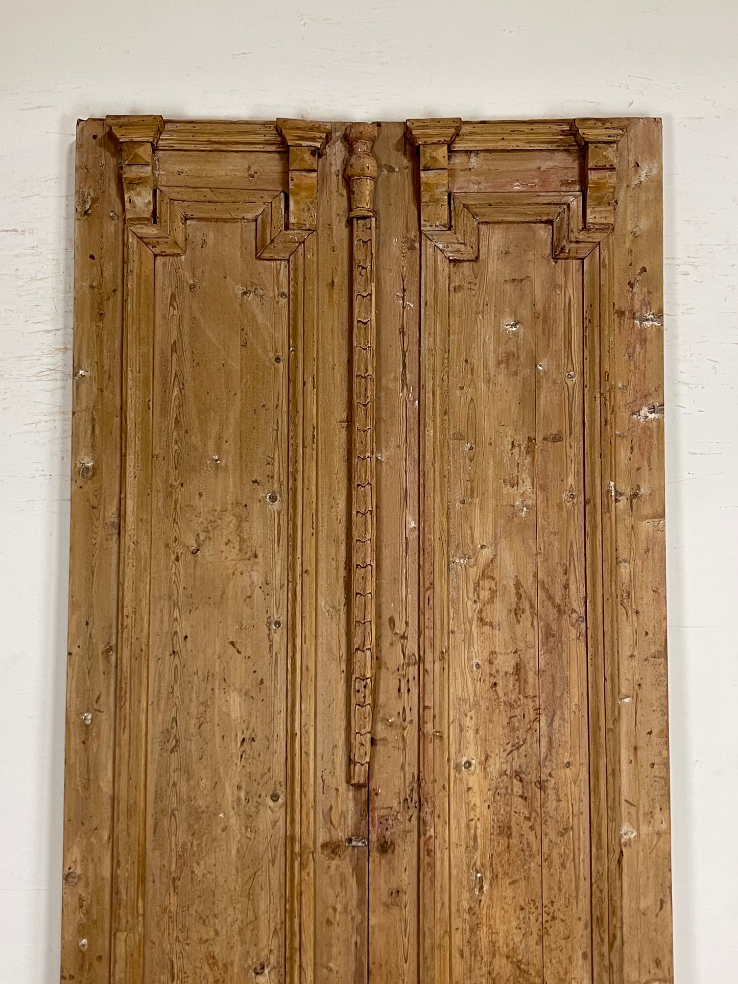 Antique French panel doors with Carvings (105 x 43) P36