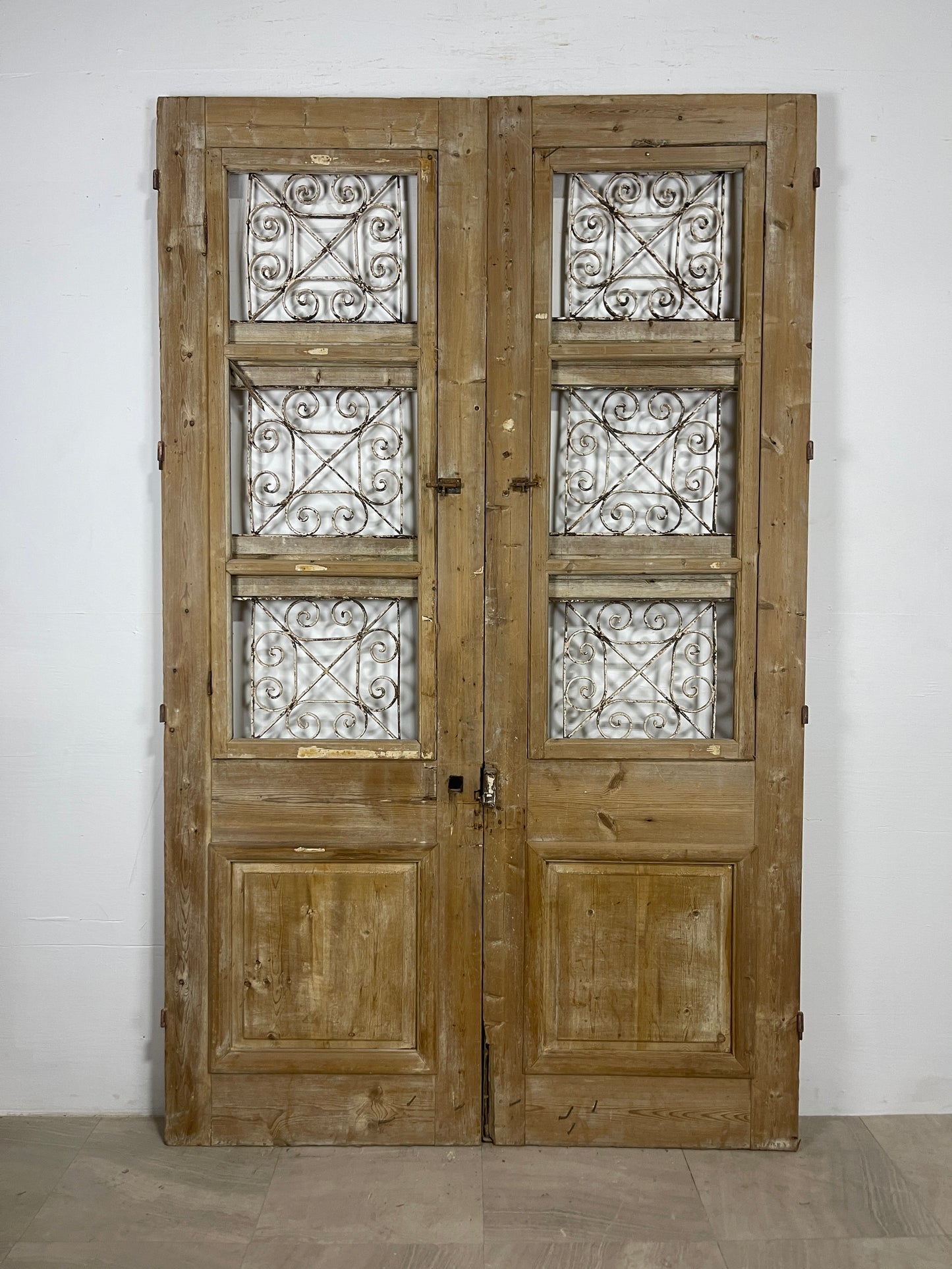 Antique French panel doors with Metal (92.25 x 56.75) O51