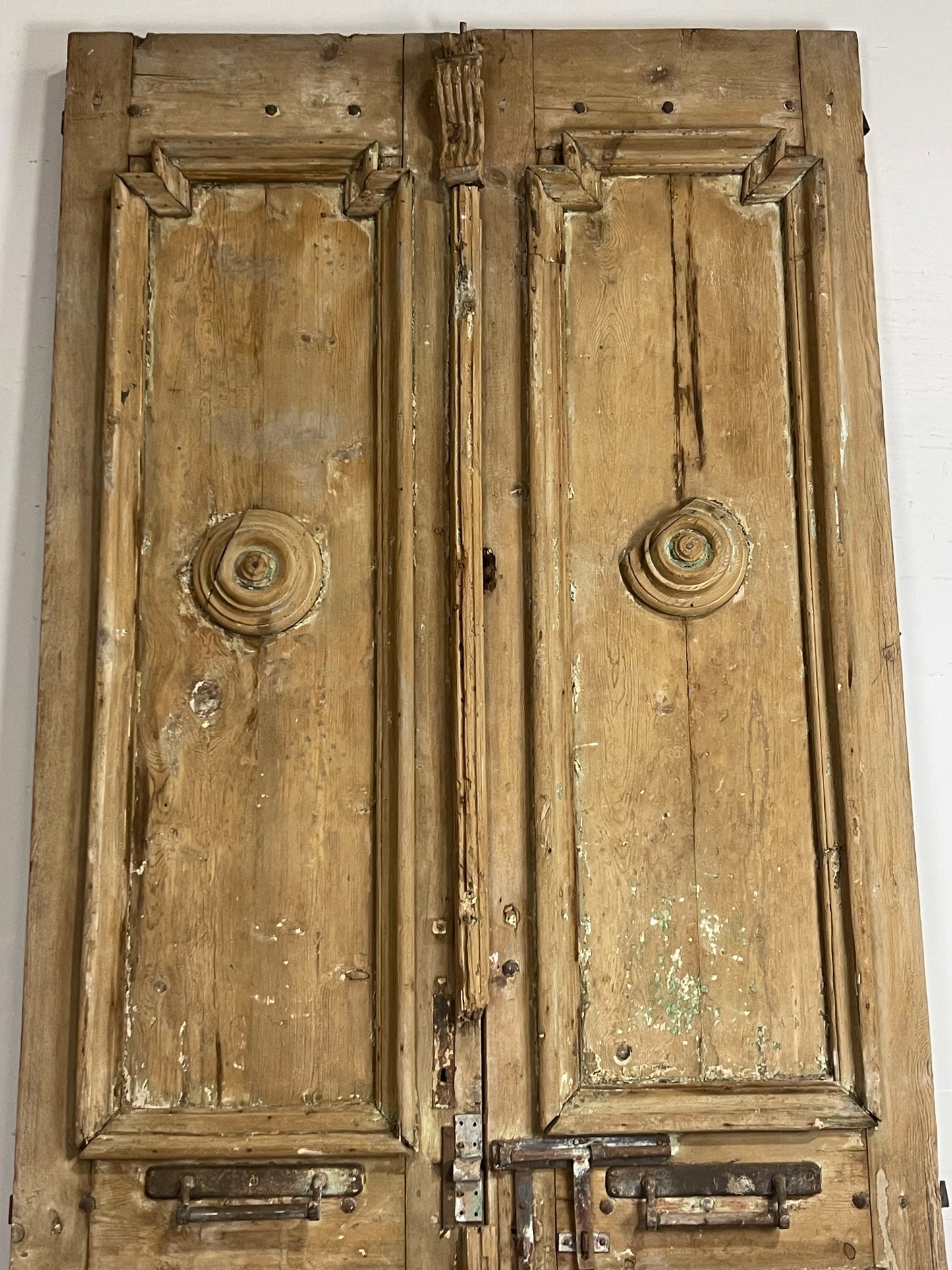 Antique French Panel Doors with Carving (113.5 x 50.5) M032