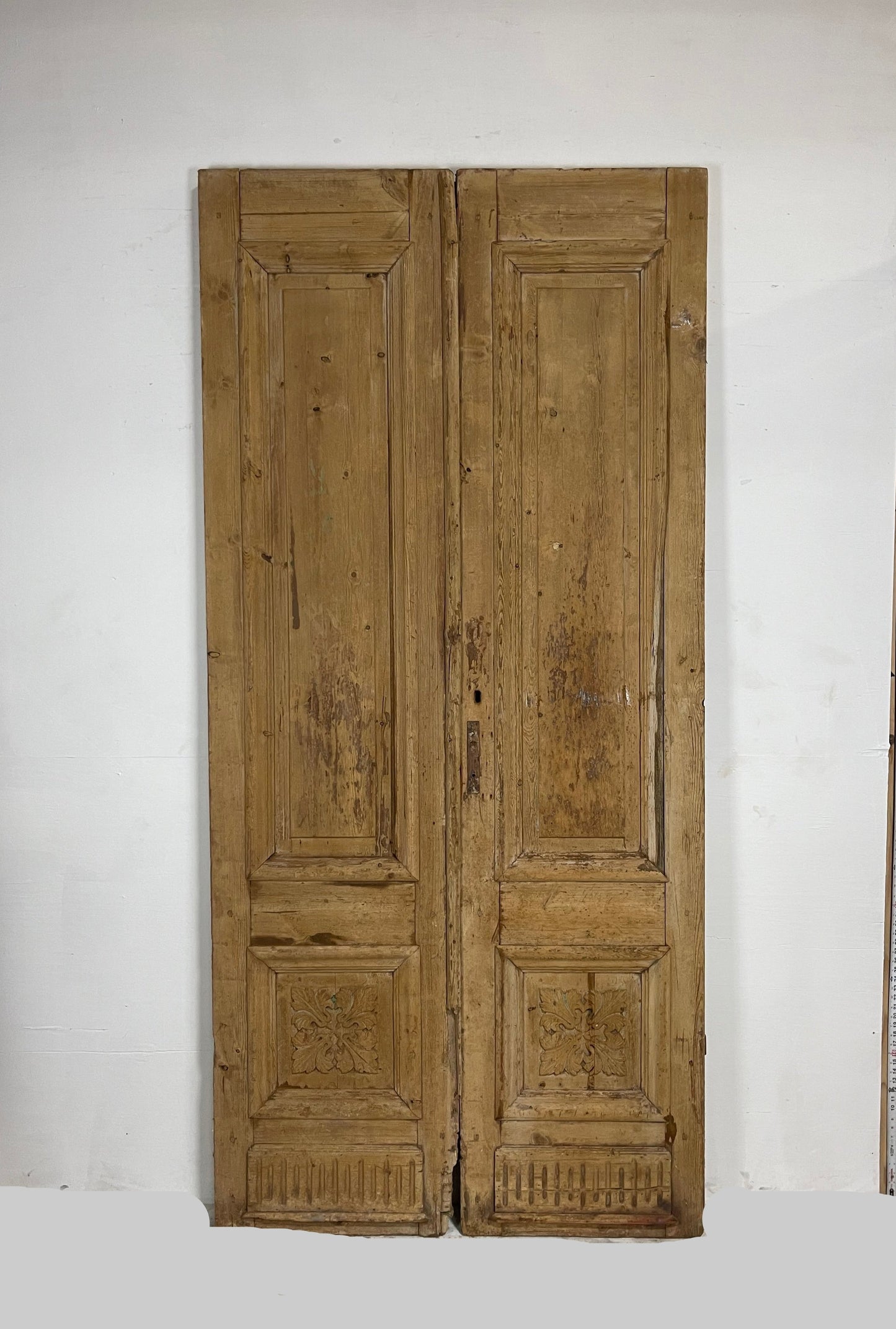 Antique French Panel Doors with Carving (106.25 x 50.25) N007
