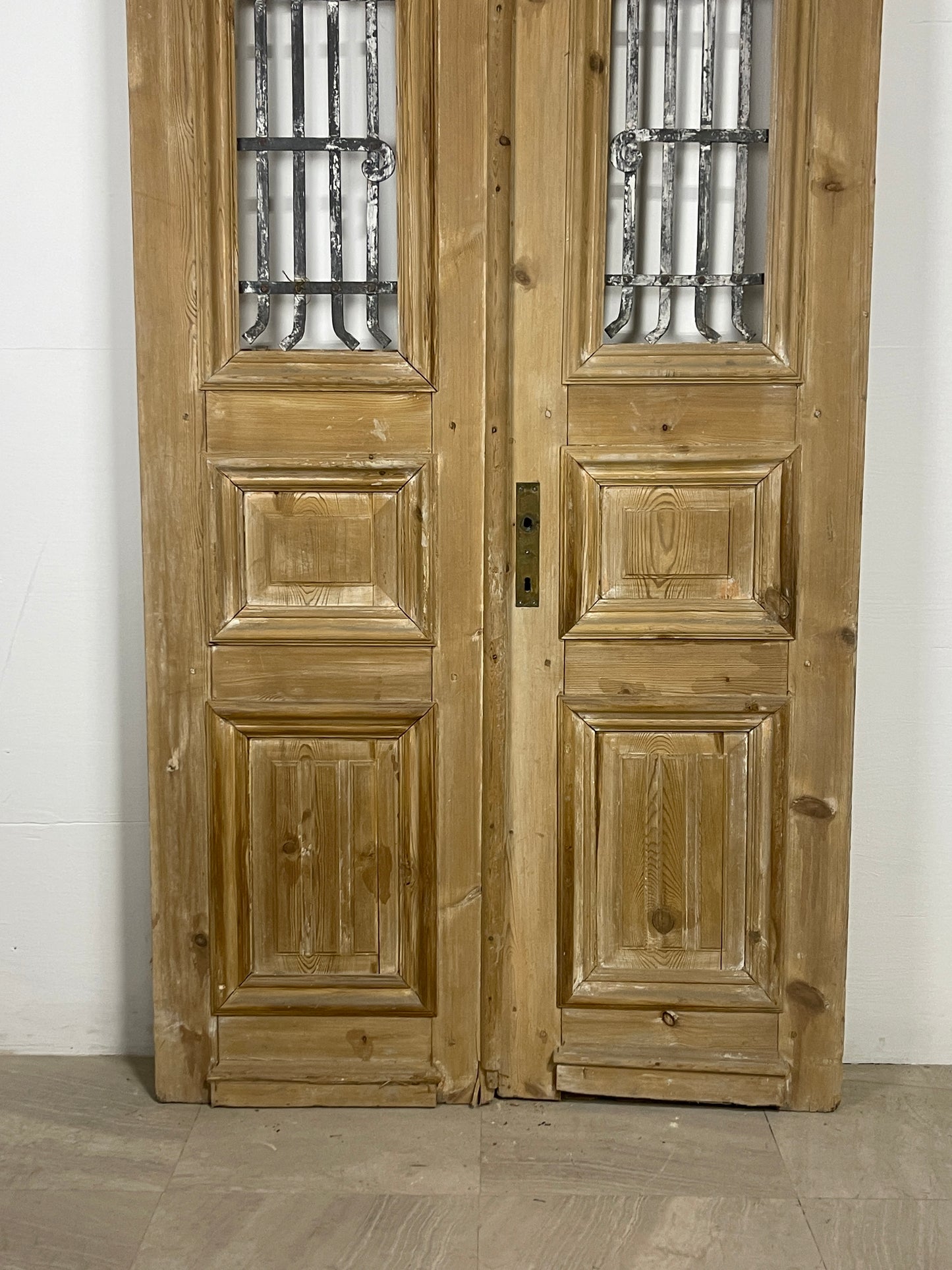 Antique French panel doors with Metal (102.25 x 44) O48