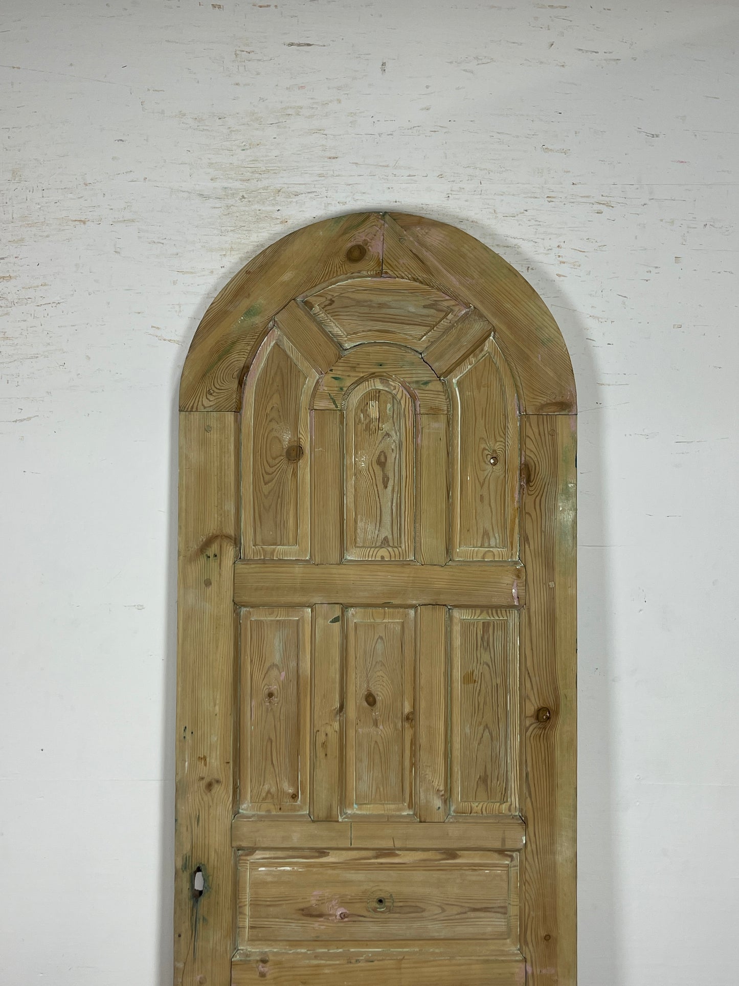 Antique French panel arched door with Carvings (94 x 31) P67