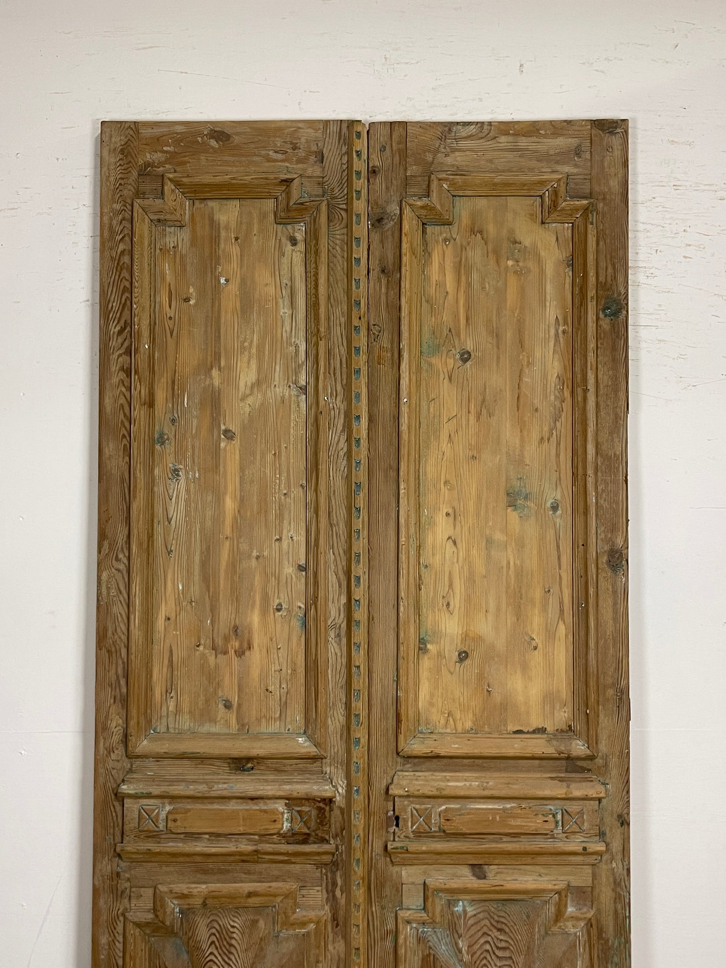 Antique French panel doors with Carvings (100 x 44.5) P29
