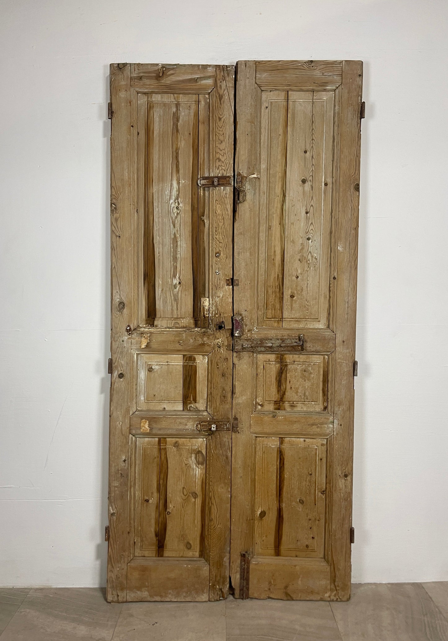 Antique French panel doors with Carvings (93.5 x 42.75) O3