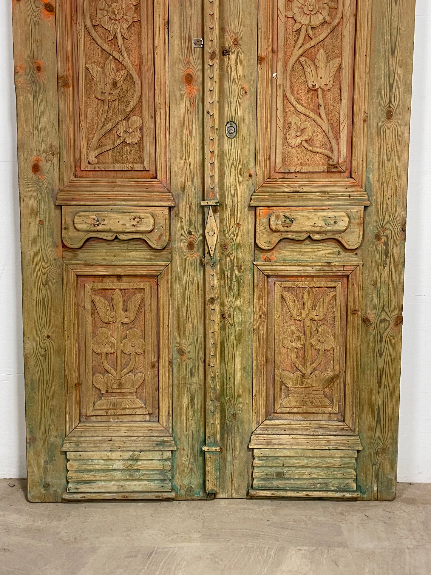 Antique French panel doors with Carvings (96 x 52.5) P24