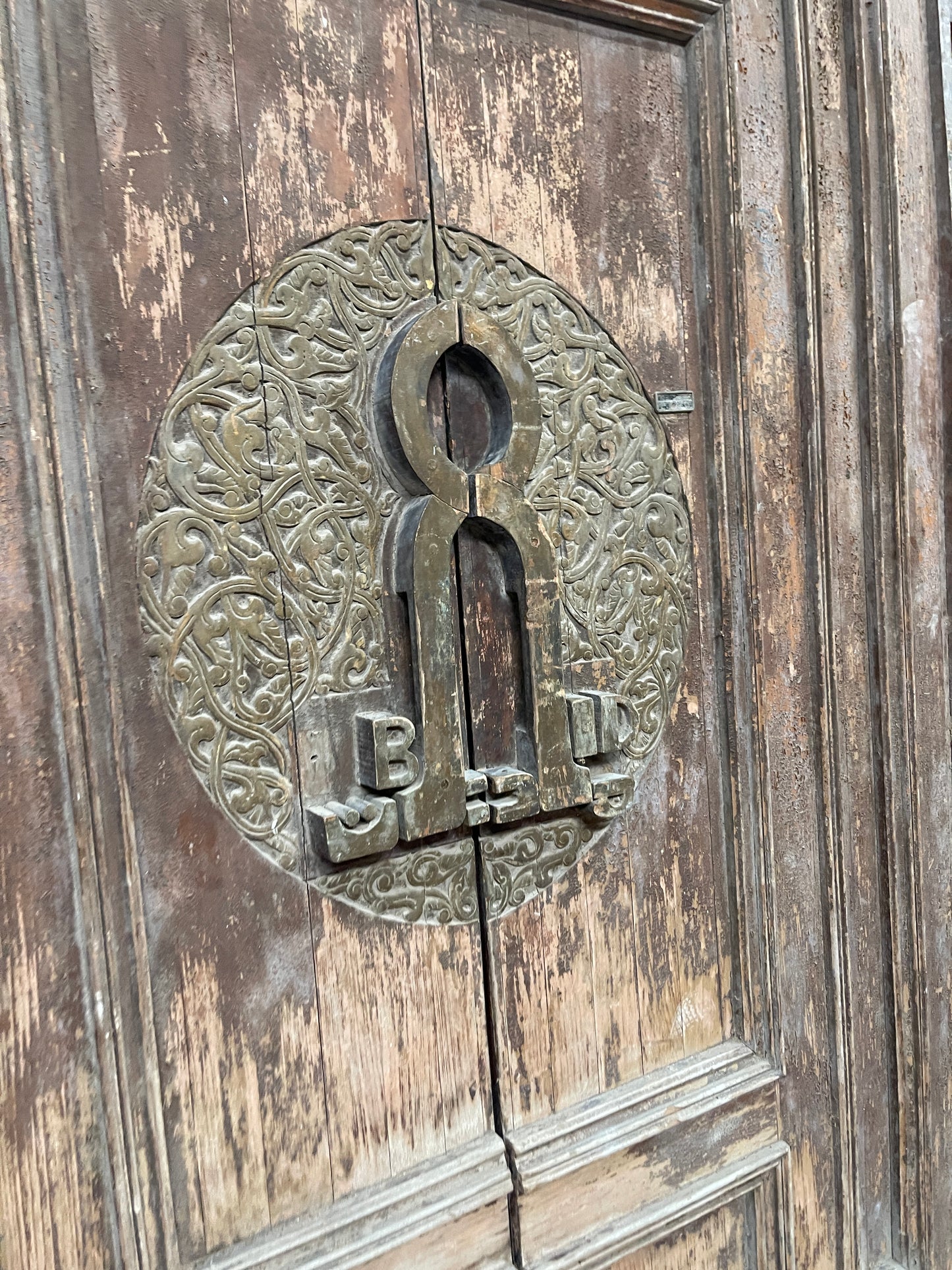 Antique Mosque doors (110 x 73)