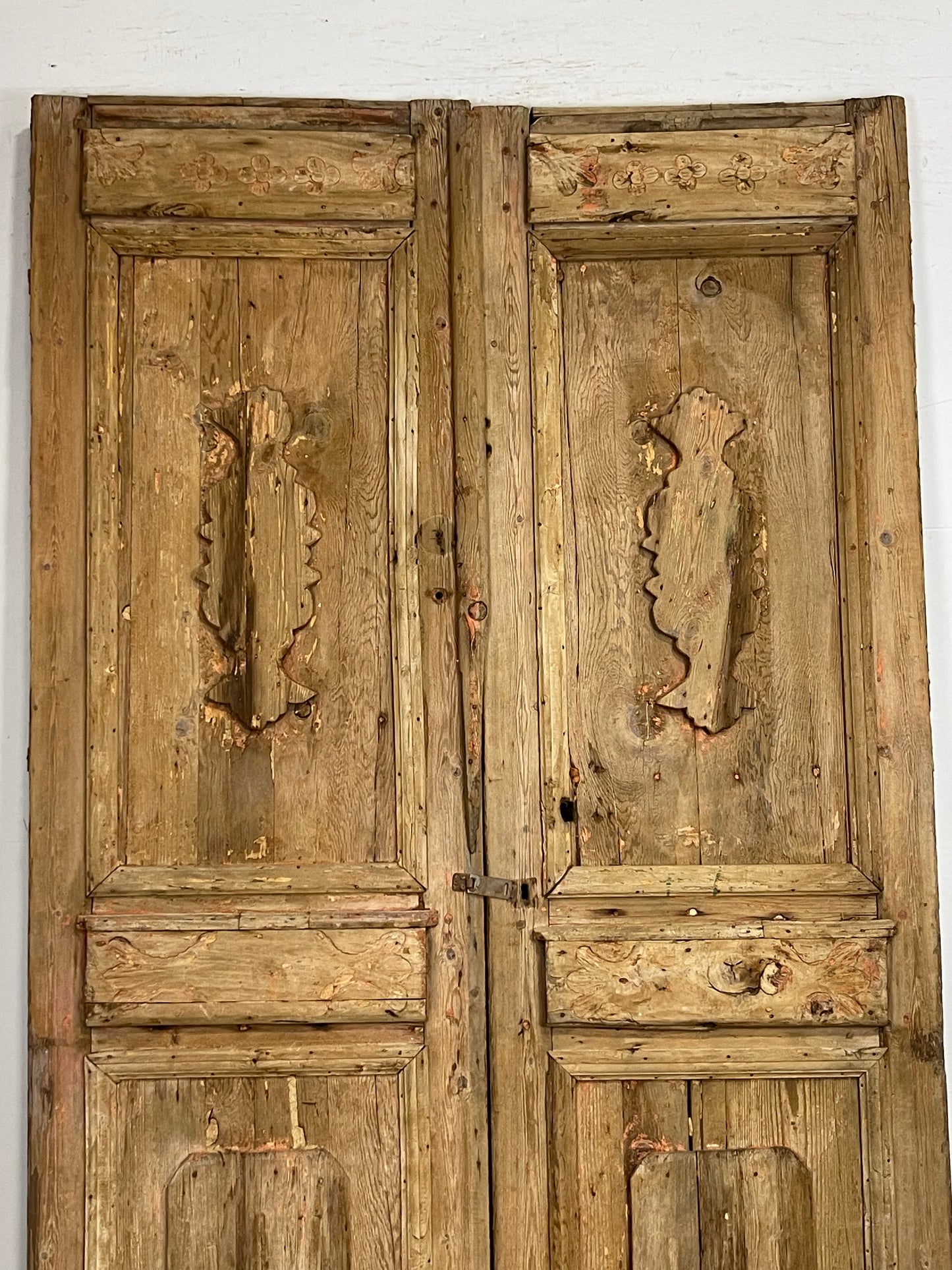 Antique French Panel Doors with Carving (95 x 55) M045