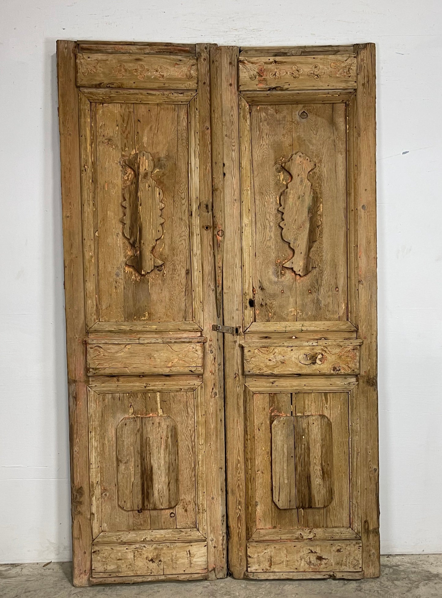 Antique French Panel Doors with Carving (95 x 55) M045