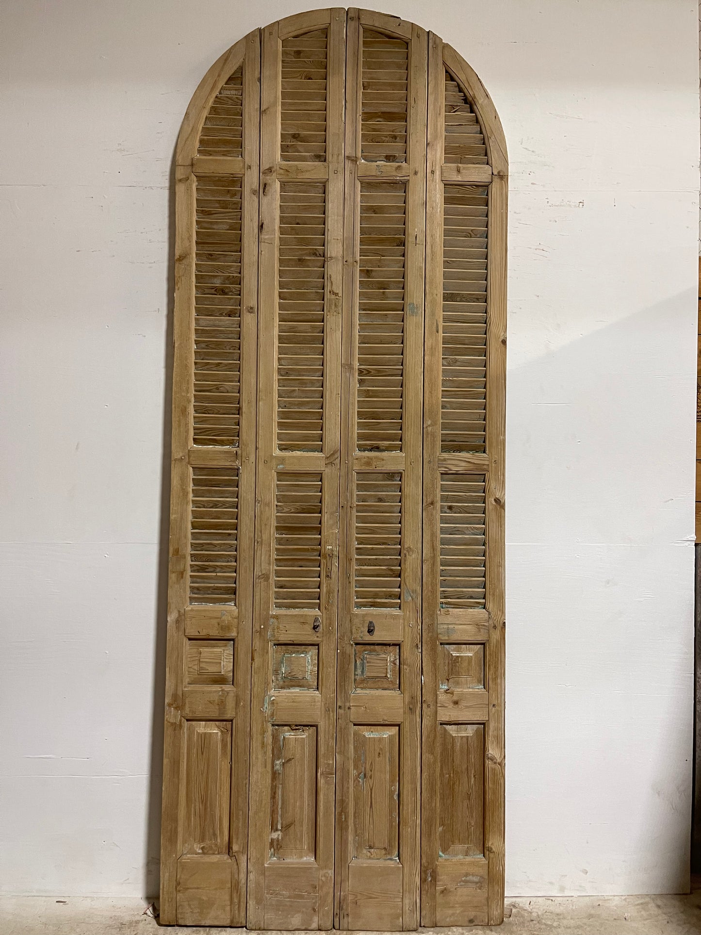 Antique French Shutters (119x43.75) J052A   FHL