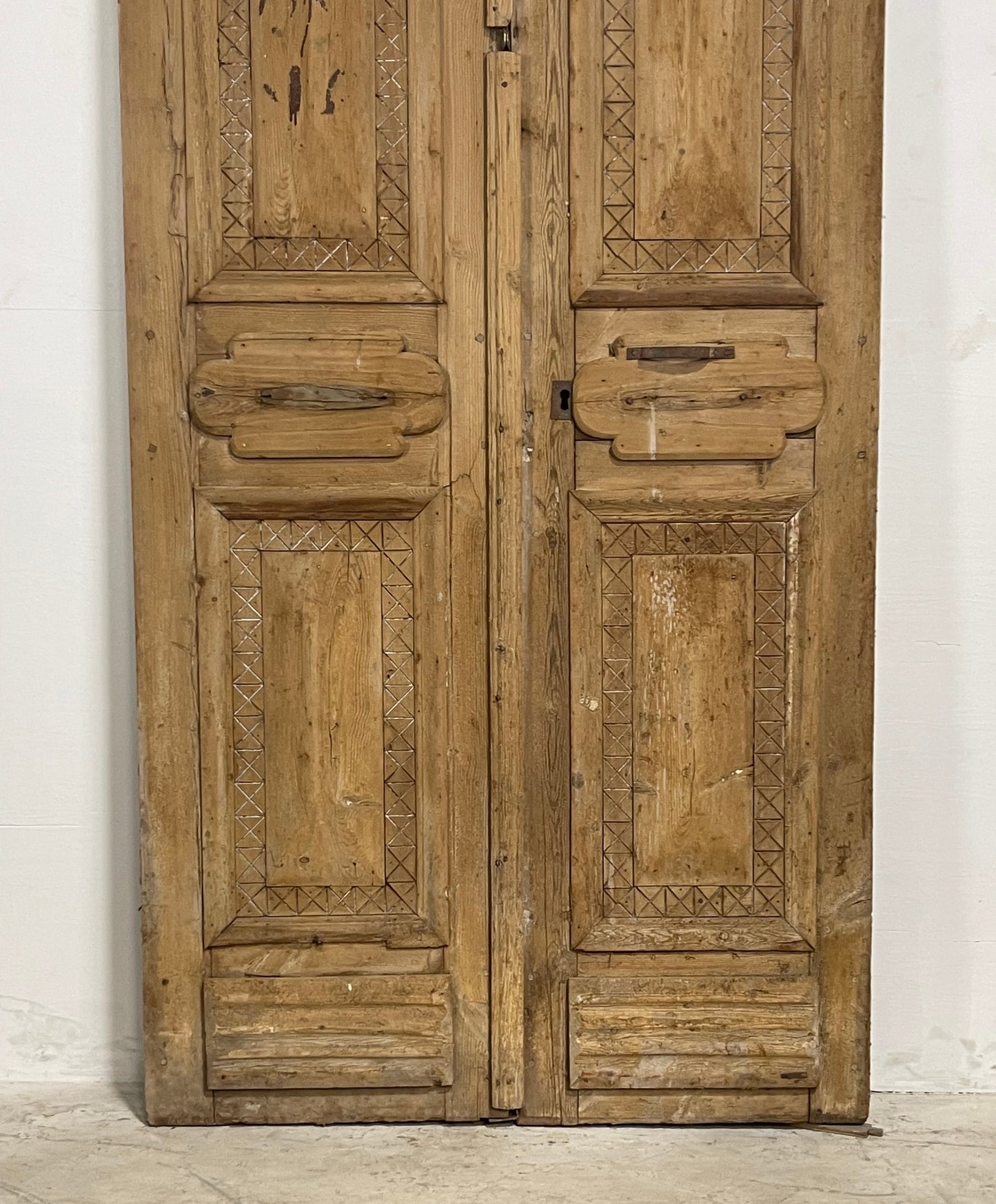 Antique French Panel Doors with Carving (95 x 42) N012