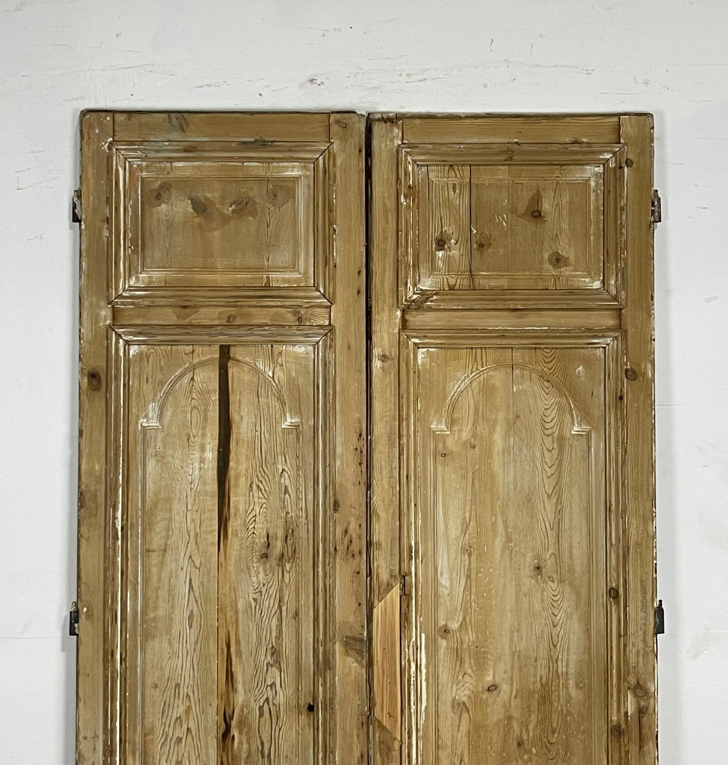 Antique French Panel Doors with Carving (91.5 x 47.25) N010