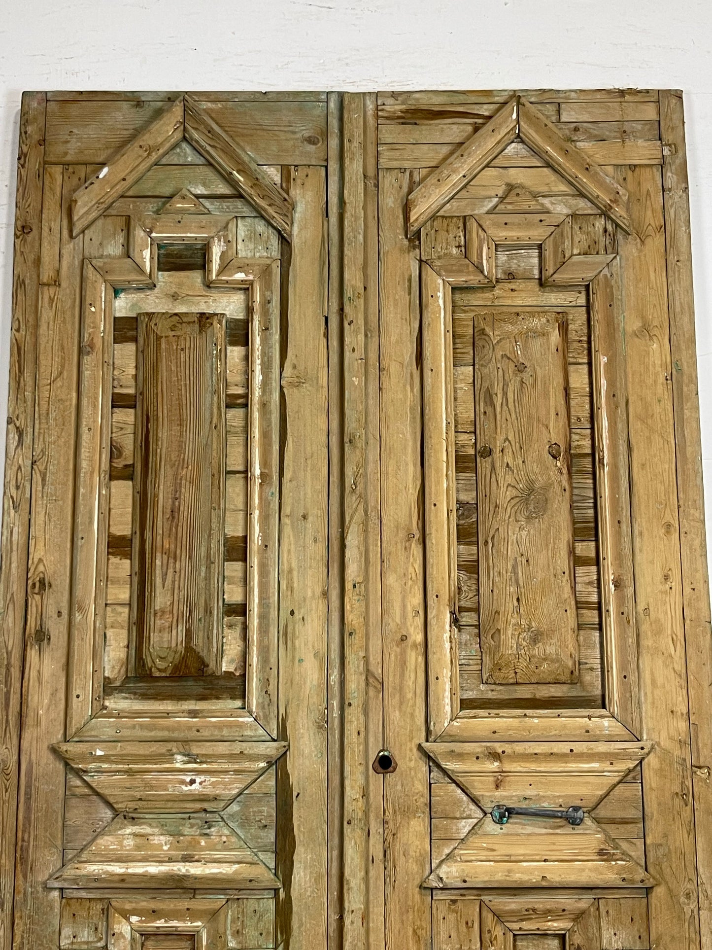 Antique French Panel Doors with Carving (95.5 x 51.5) M044