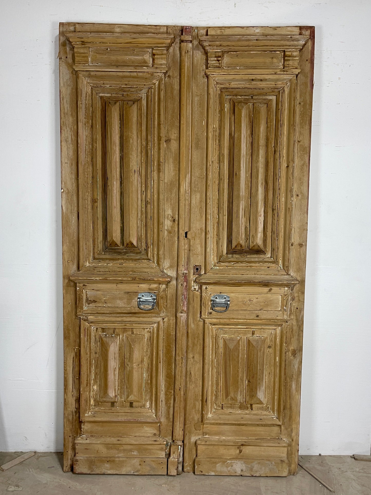 Antique French panel doors with Carvings (99 x 55) P 14