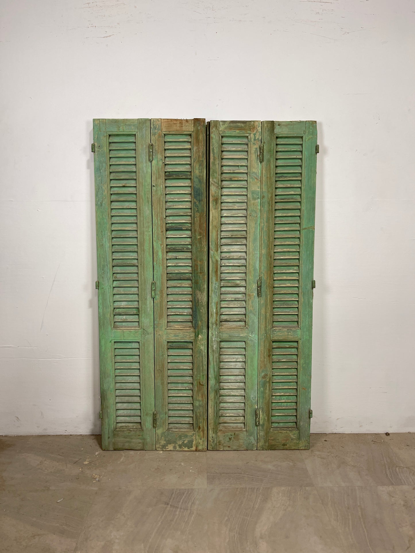 Antique French Shutters- 4 piece set - green (62.5x40.75) O997
