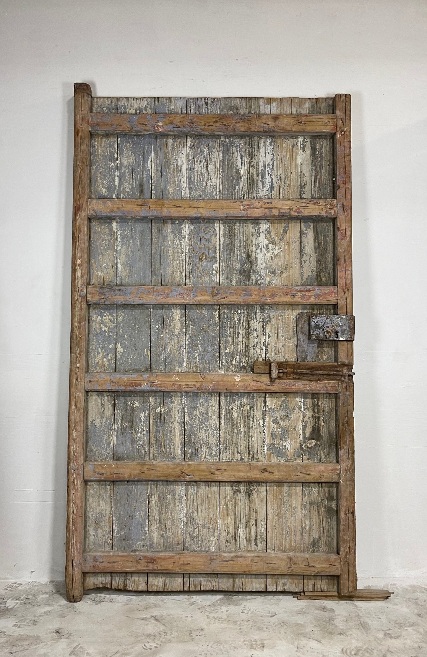 Antique French Panel Door with Carving (99.5 x 57) N002