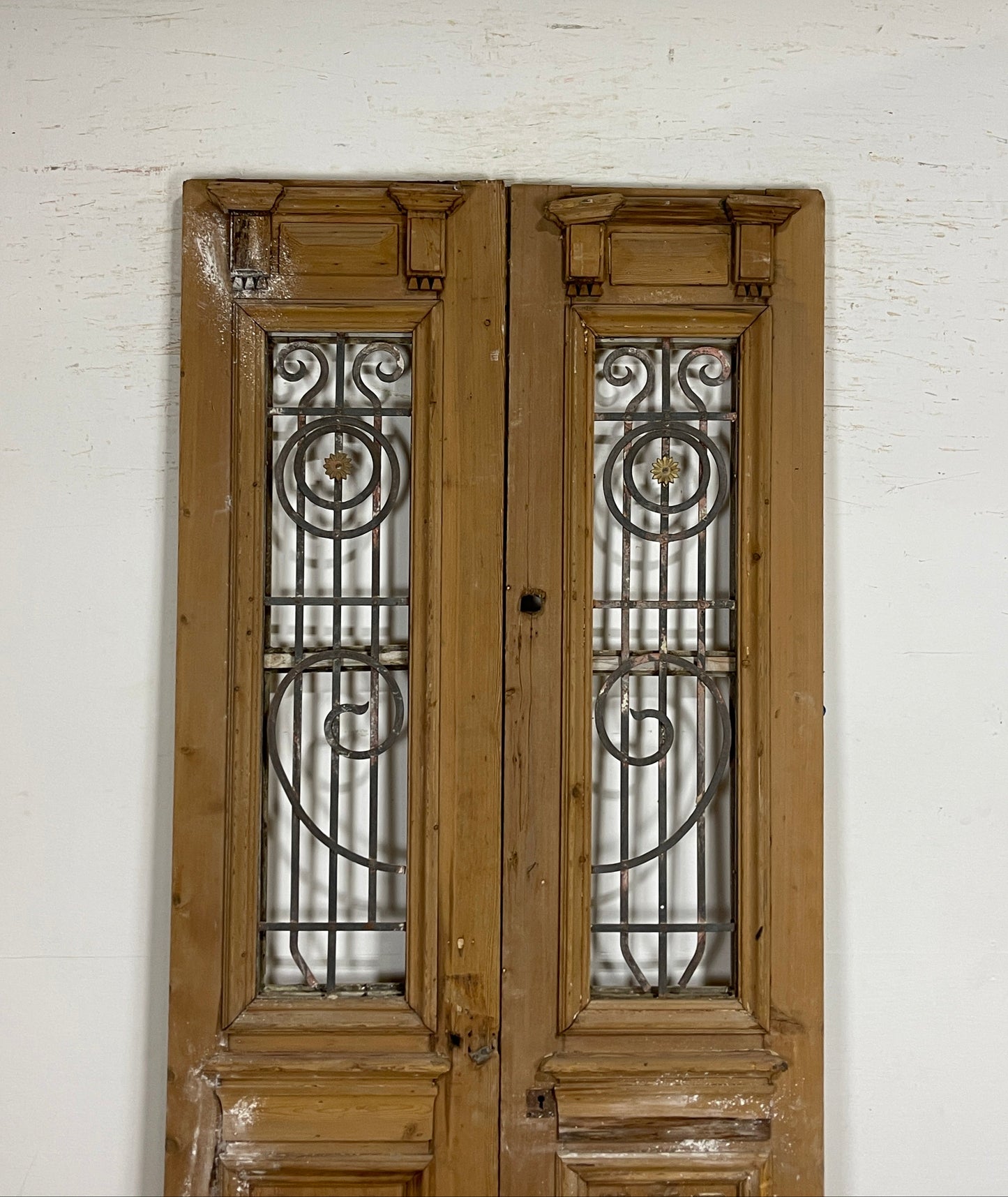Antique French panel doors with Metal (96 x 39.5) P71