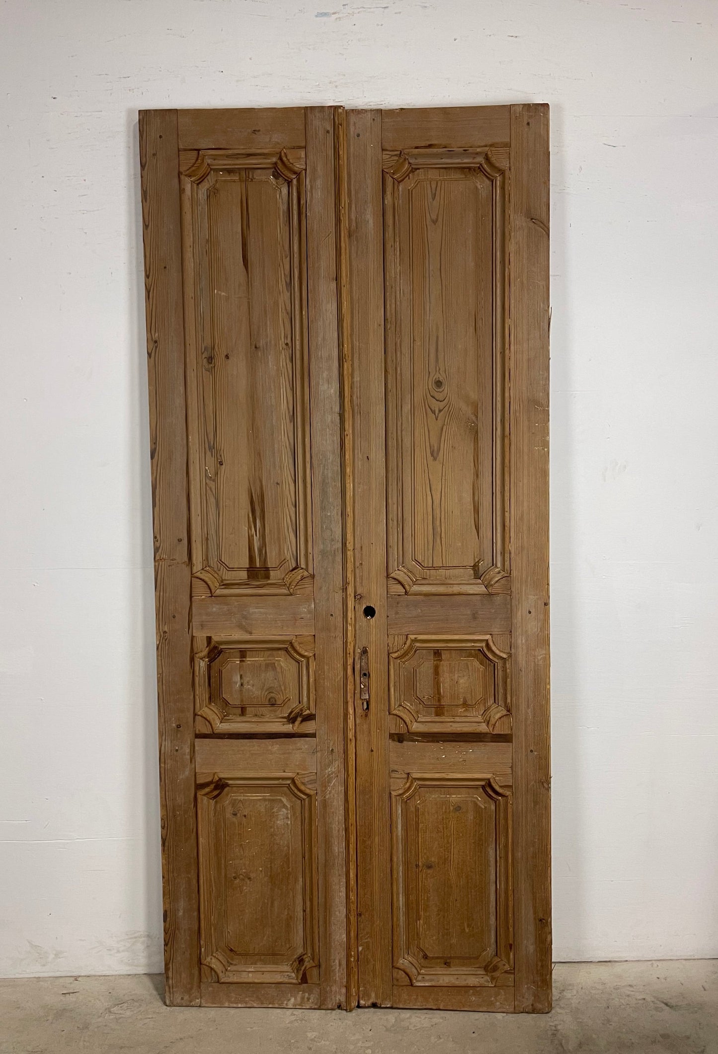 Antique French Panel Doors with Carving (96 x 42.5) M029