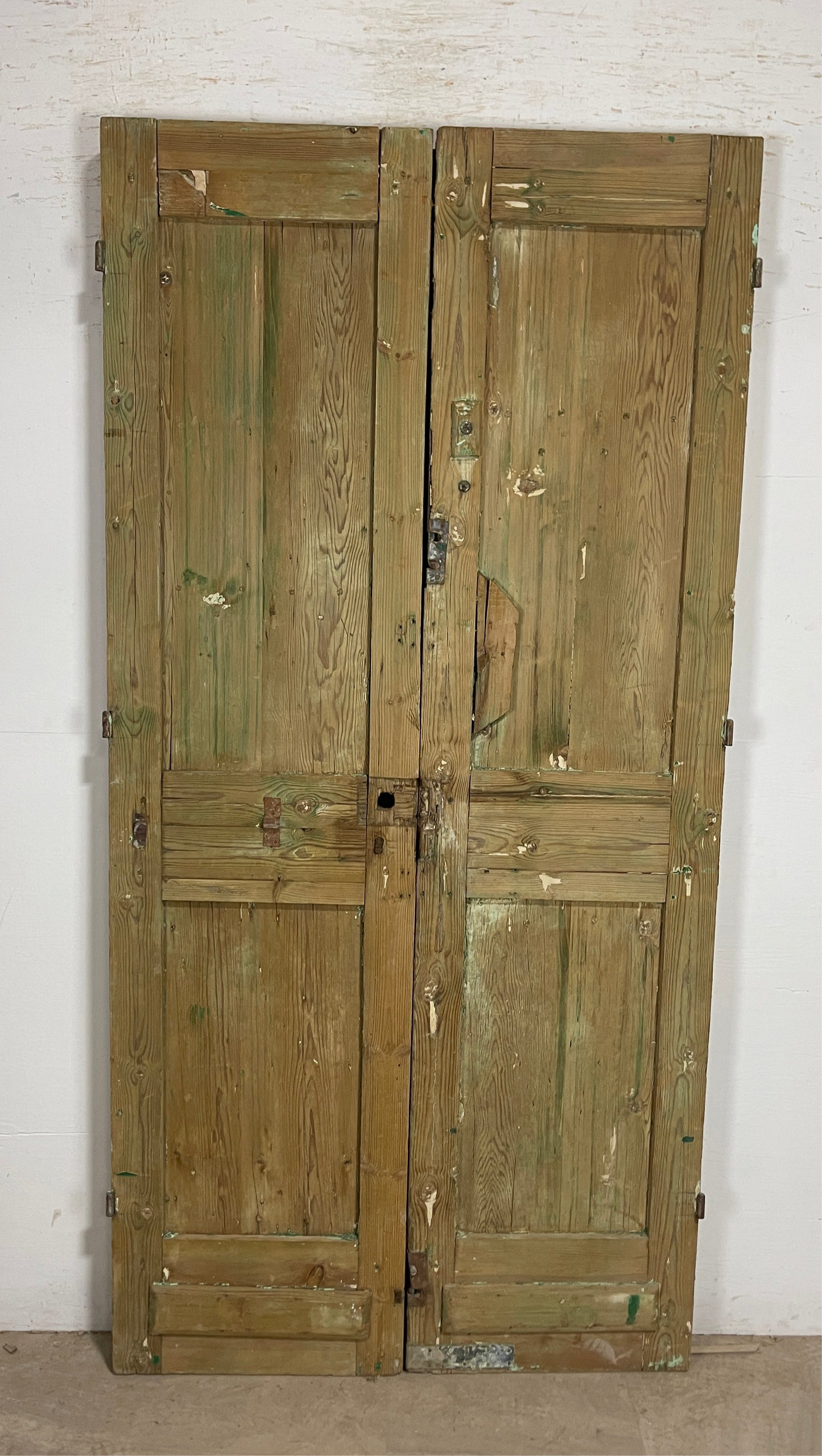 Antique French panel doors with Carvings (89 x 44) P28