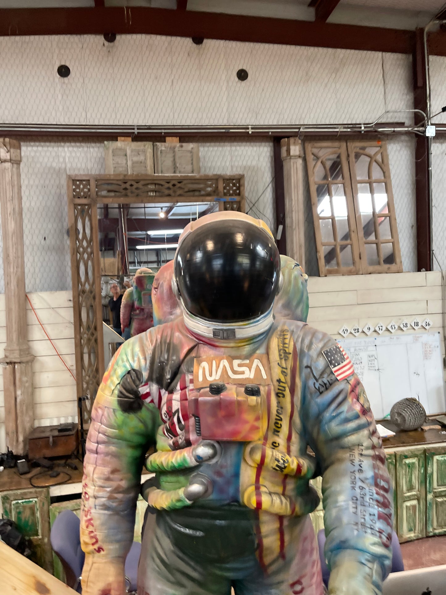 Astronaut Statue (71x36)