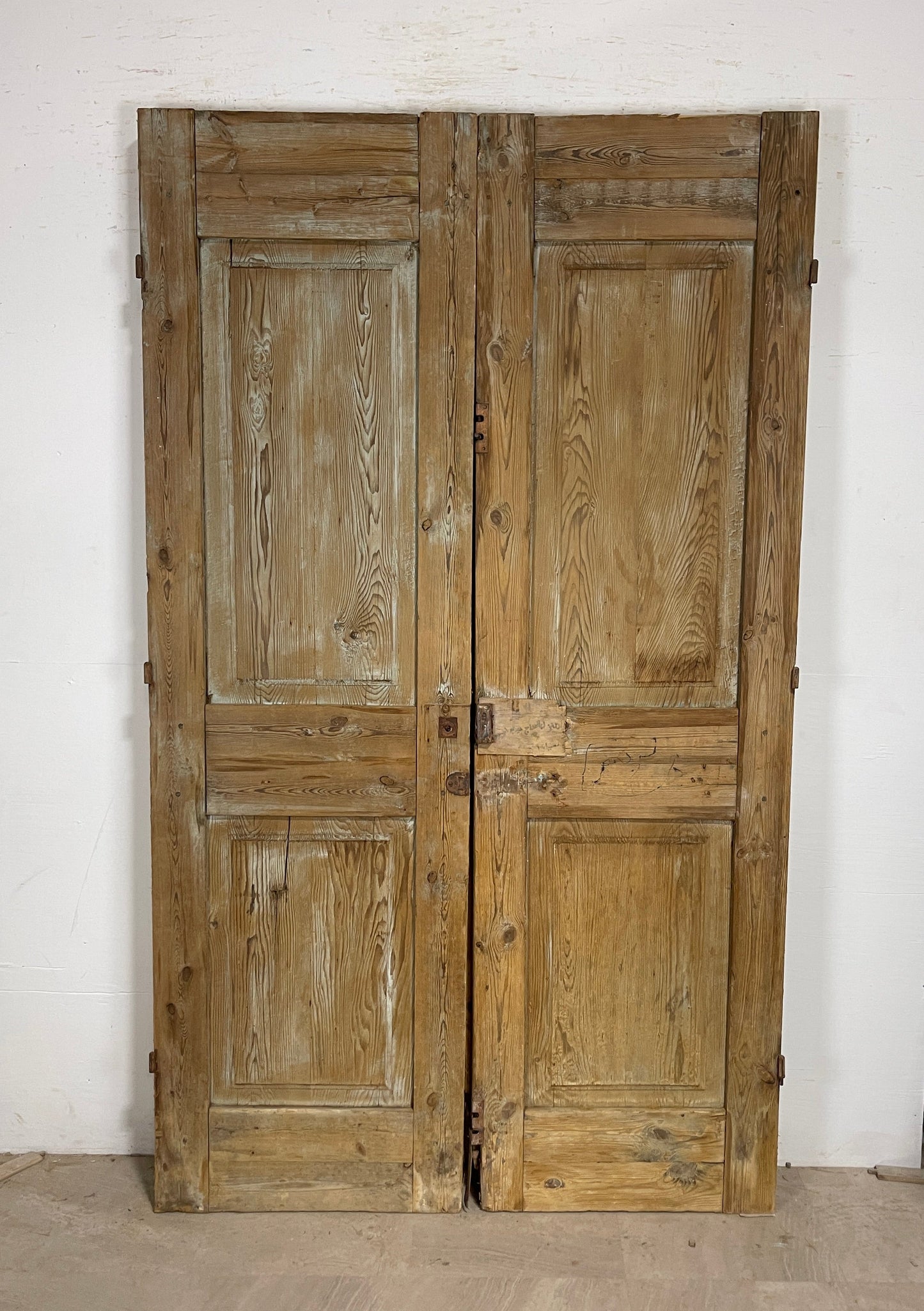 Antique French panel doors with Carvings (93.5 x 55) P16