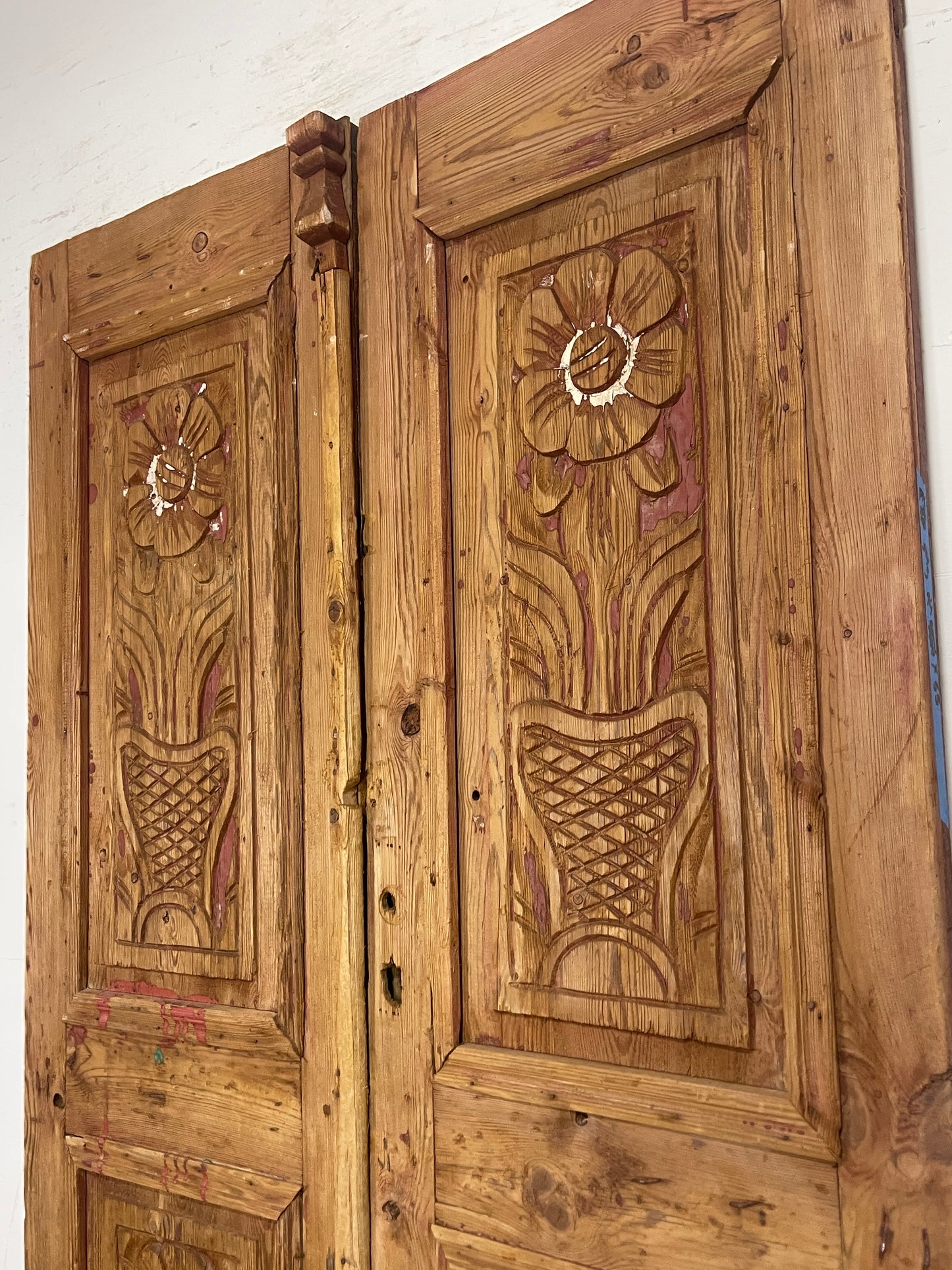 Antique French panel doors with Carvings ( 94 x 55) P18