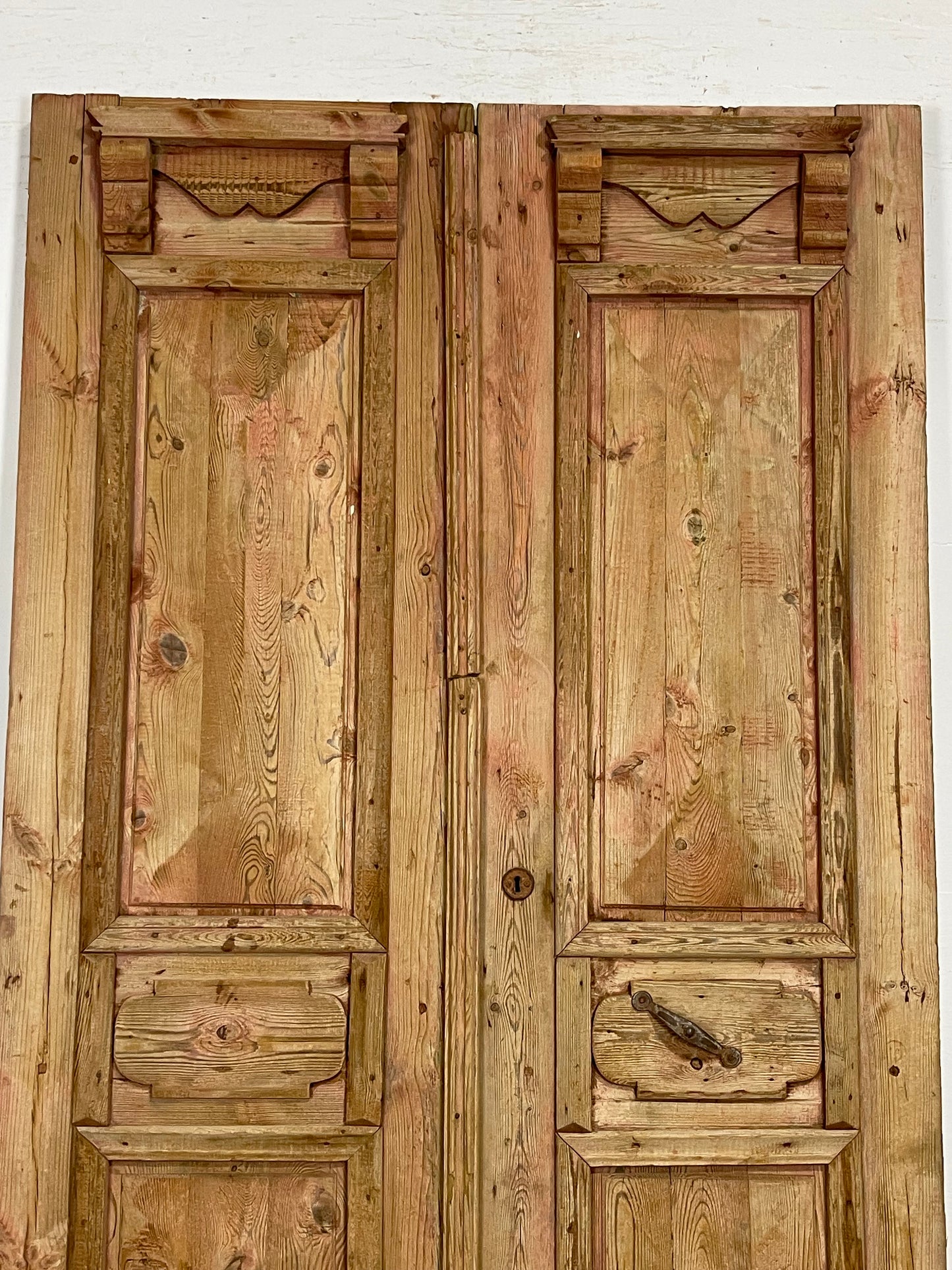 Antique French Panel Doors with Carving (90.5 x 48.25) M027