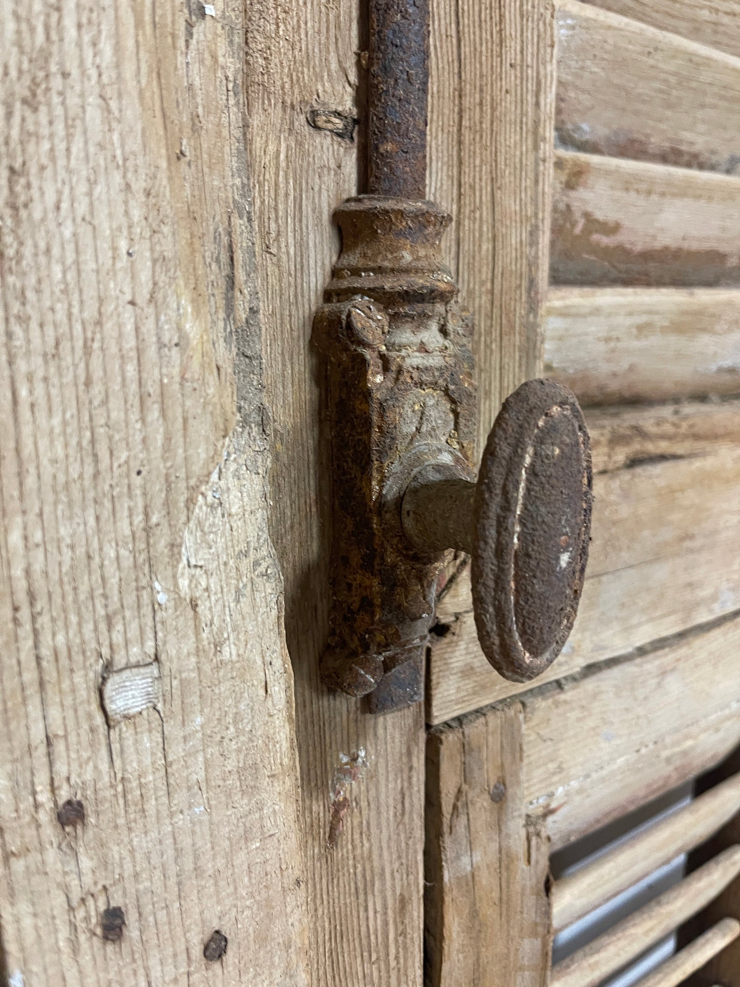 Antique french shutters (91 x 42) O302