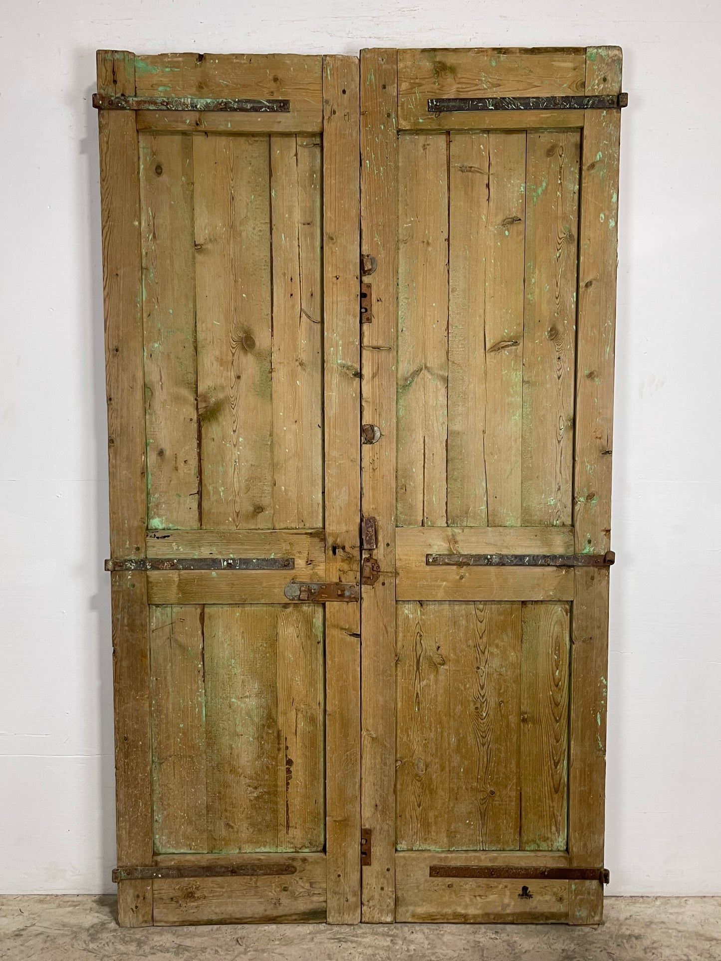 Antique French Panel Doors with Carving (91 x 52.5) M015