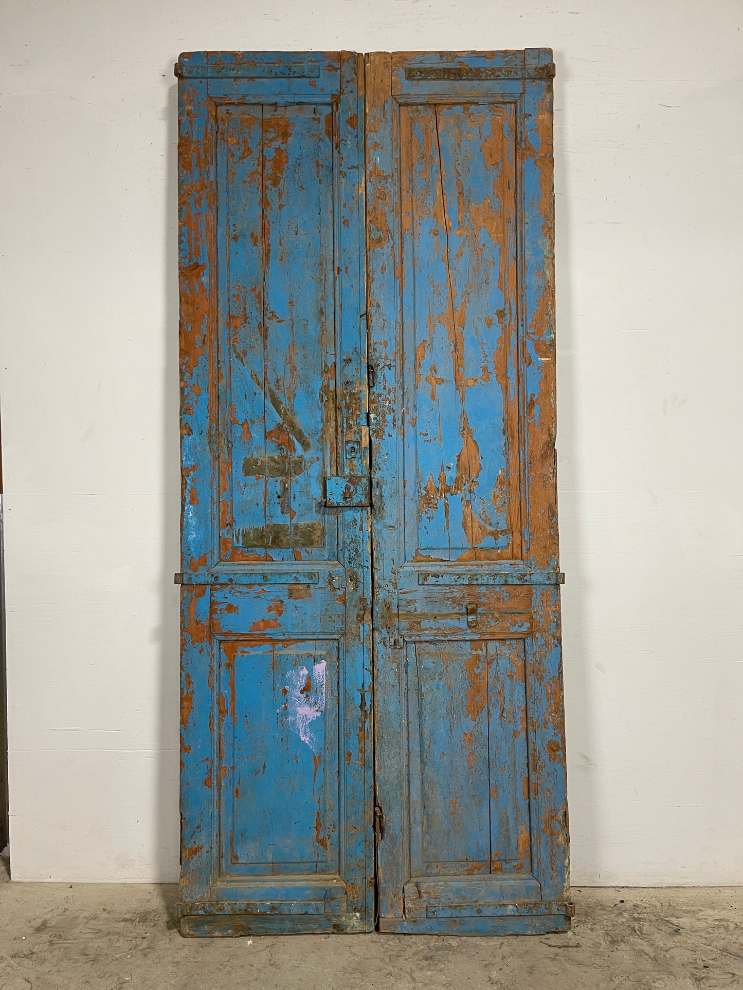 Antique French Panel Doors with Carving (97.25 x 42.25) M024