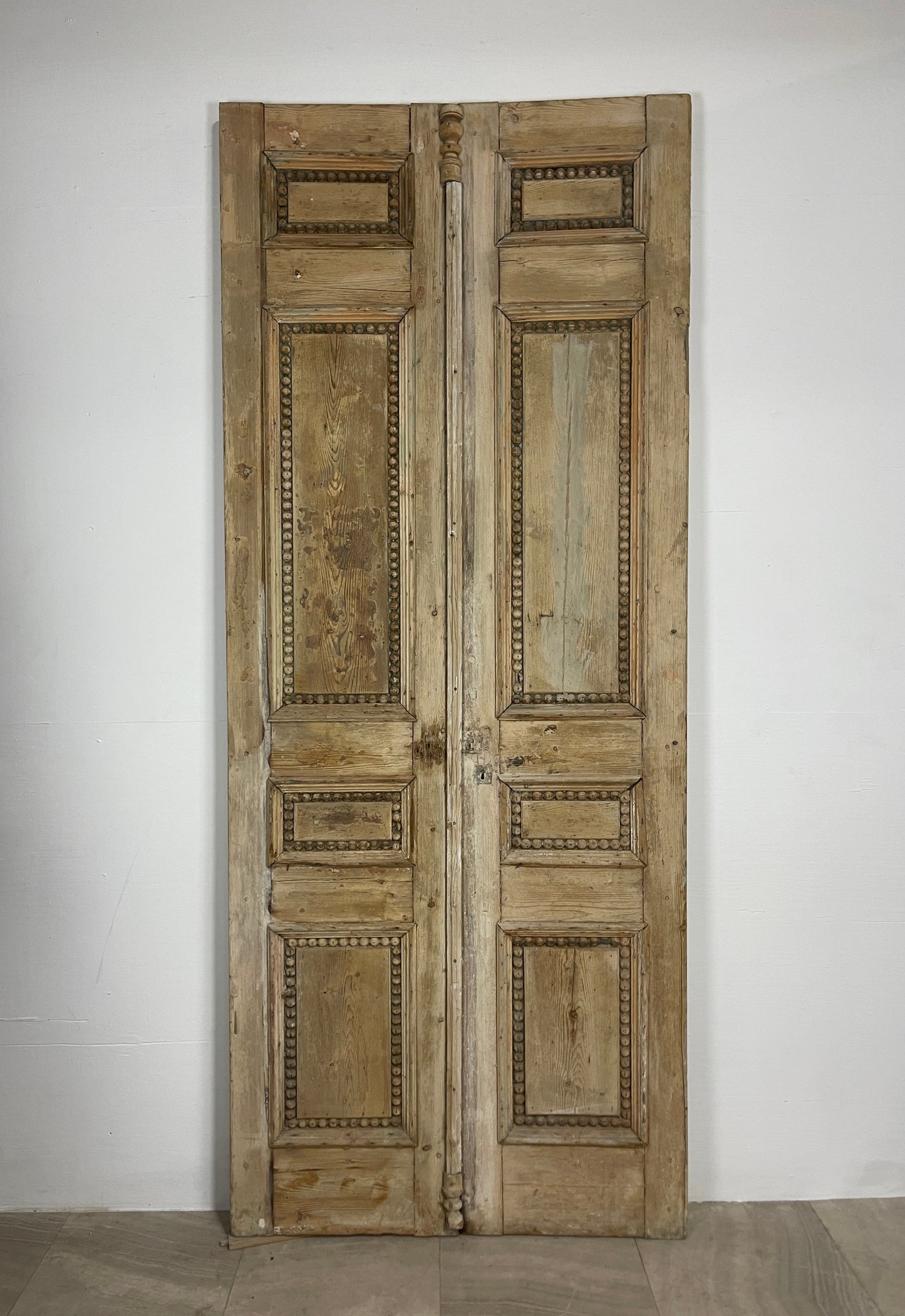Antique French panel doors with Carvings (104 x 42.5) O2