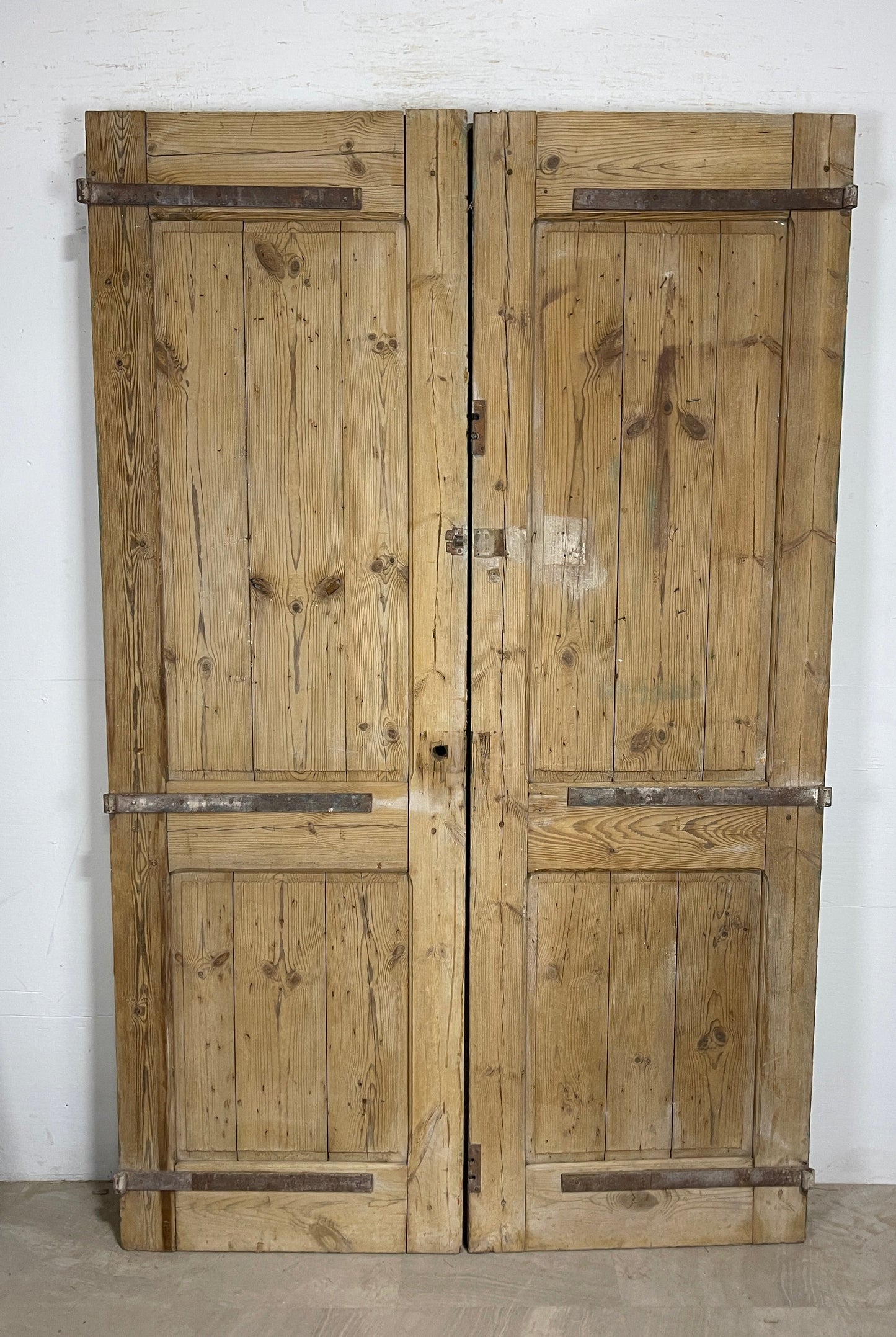 Antique French panel doors with Carvings ( 93 x 59.25) P21