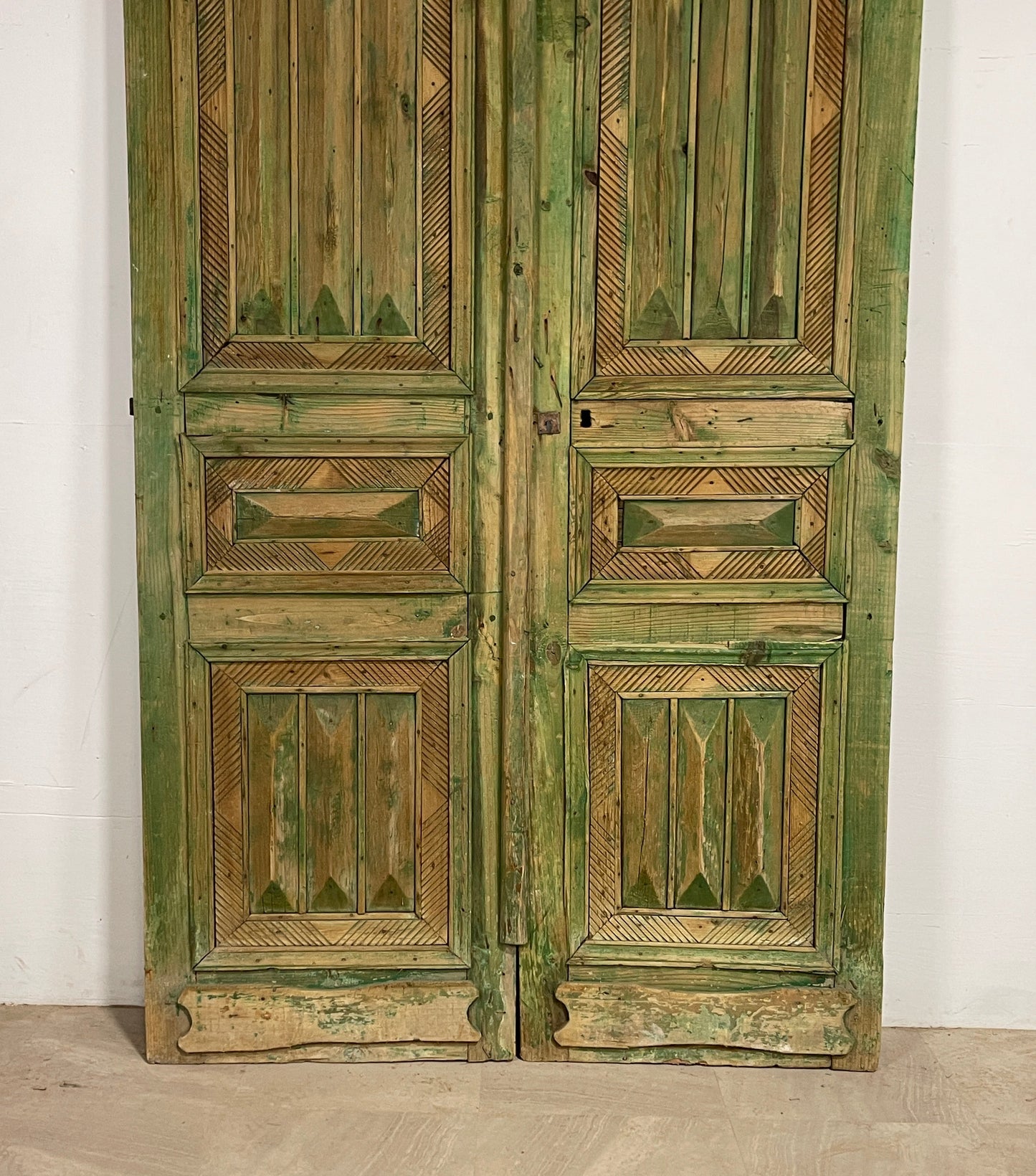 Antique French panel doors with Carvings (98 x 56) P41