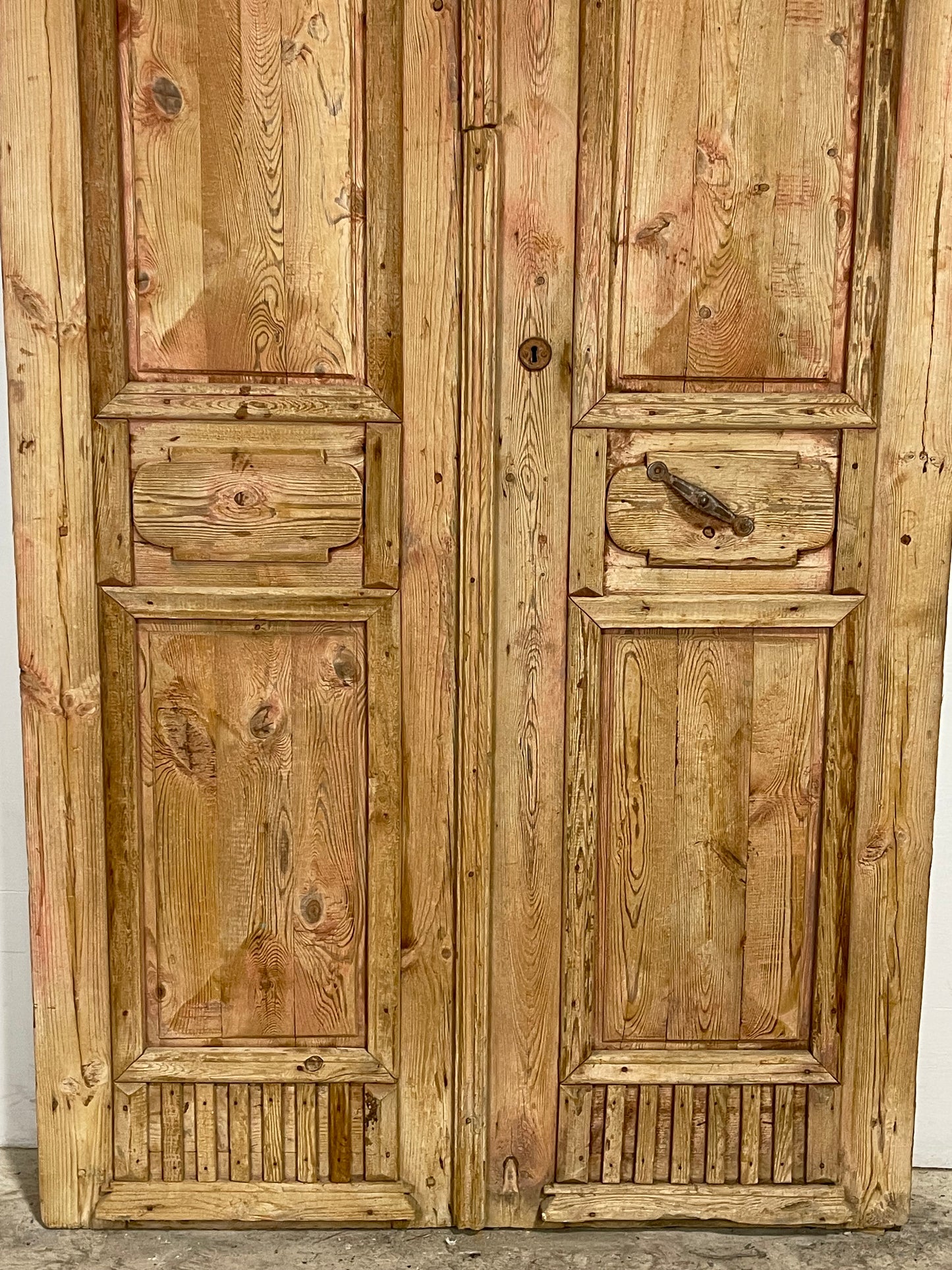 Antique French Panel Doors with Carving (90.5 x 48.25) M027