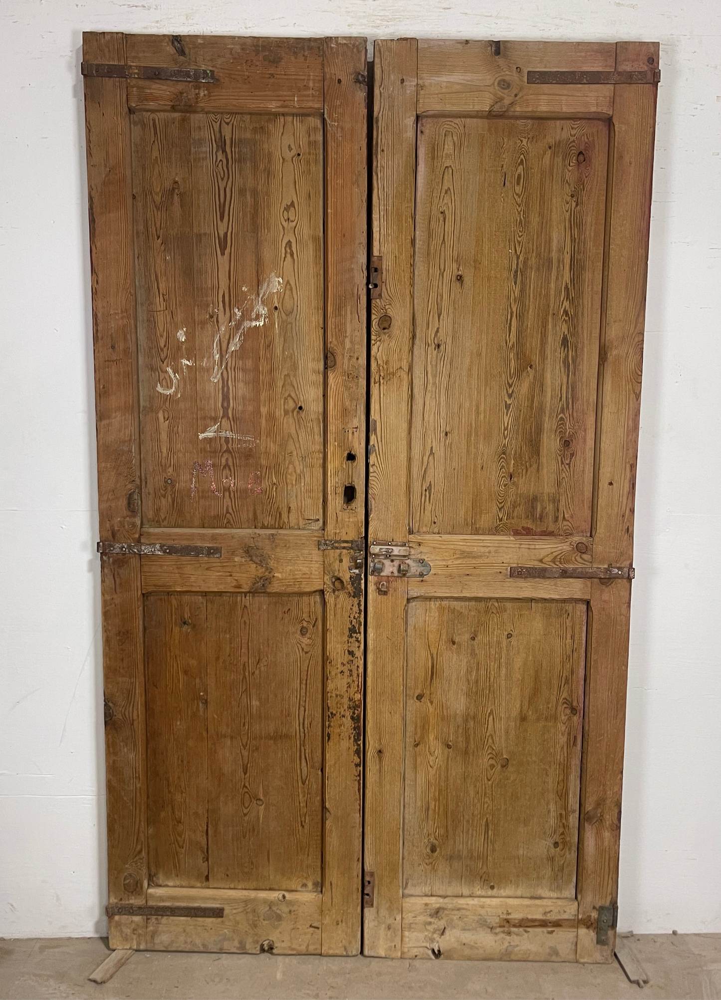 Antique French panel doors with Carvings ( 94 x 55) P18